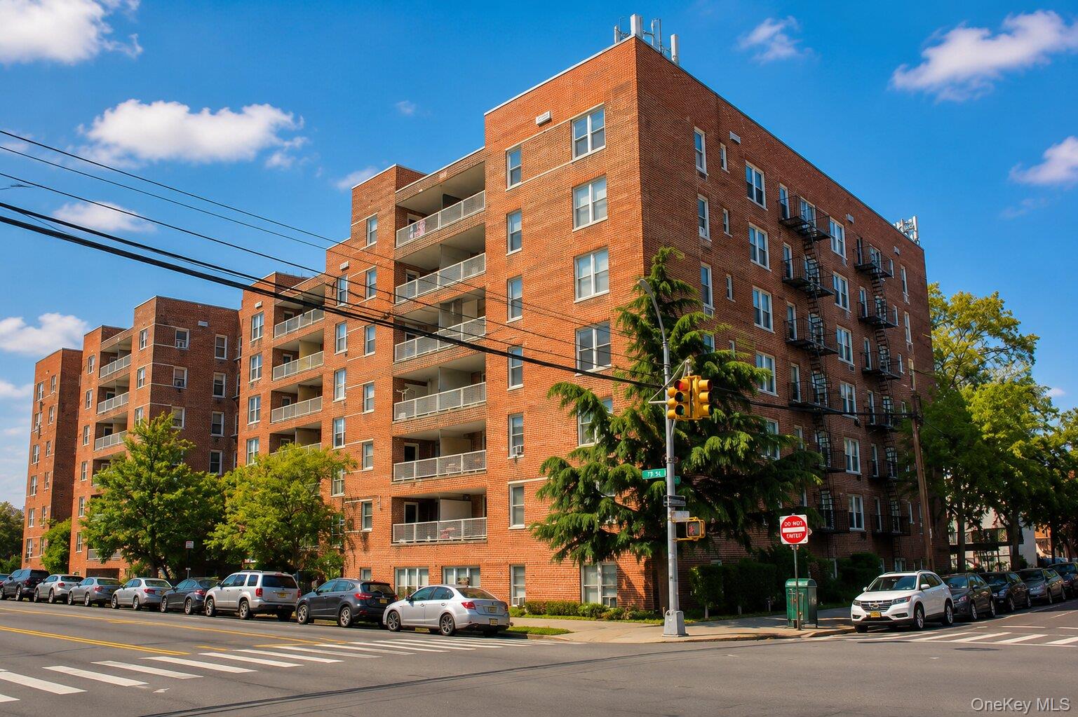60-11 Broadway 5t Property Photo 2