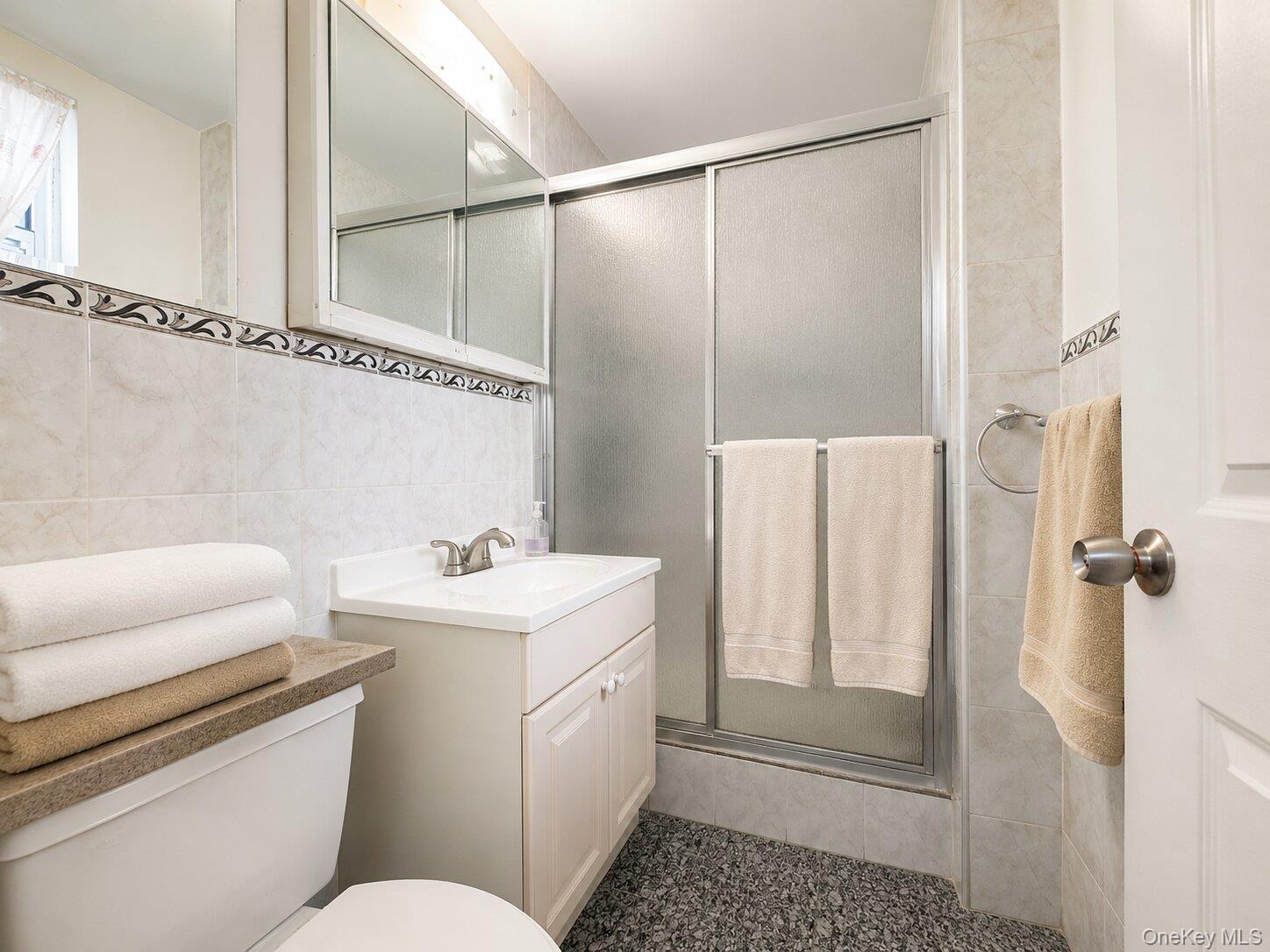 60-11 Broadway 5t Property Photo 17