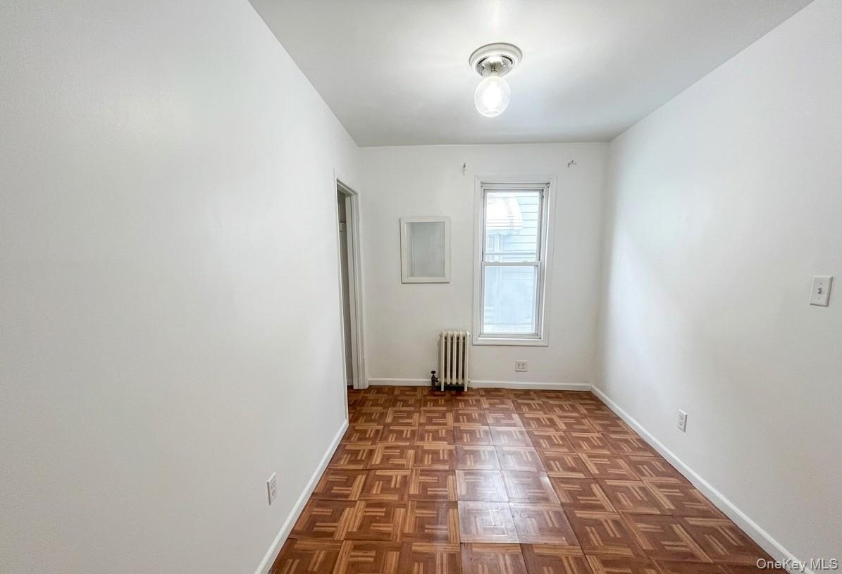 1542 Saint Lawrence Avenue Property Photo 13
