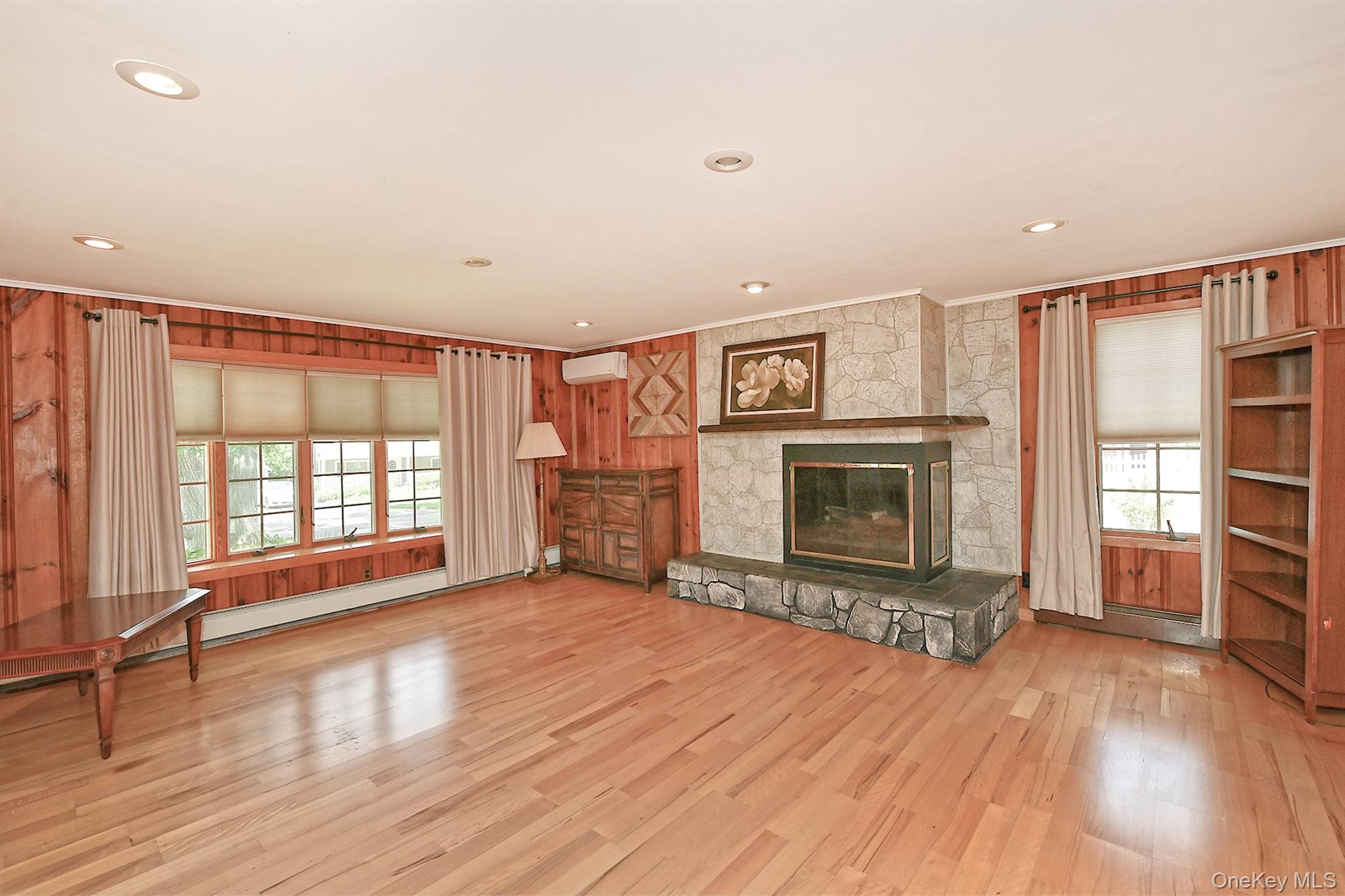 18 Homeland Drive Property Photo 8