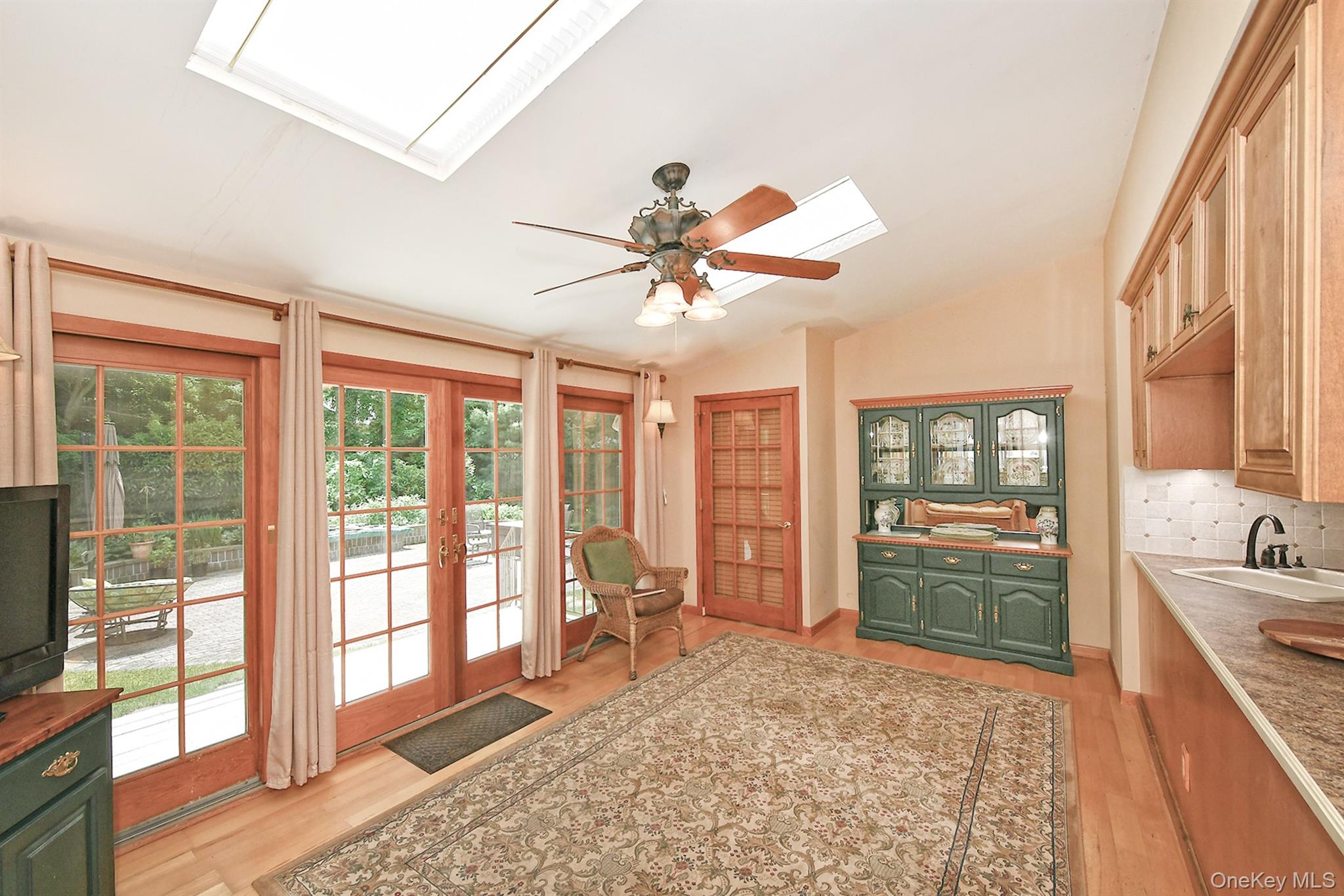 18 Homeland Drive Property Photo 13