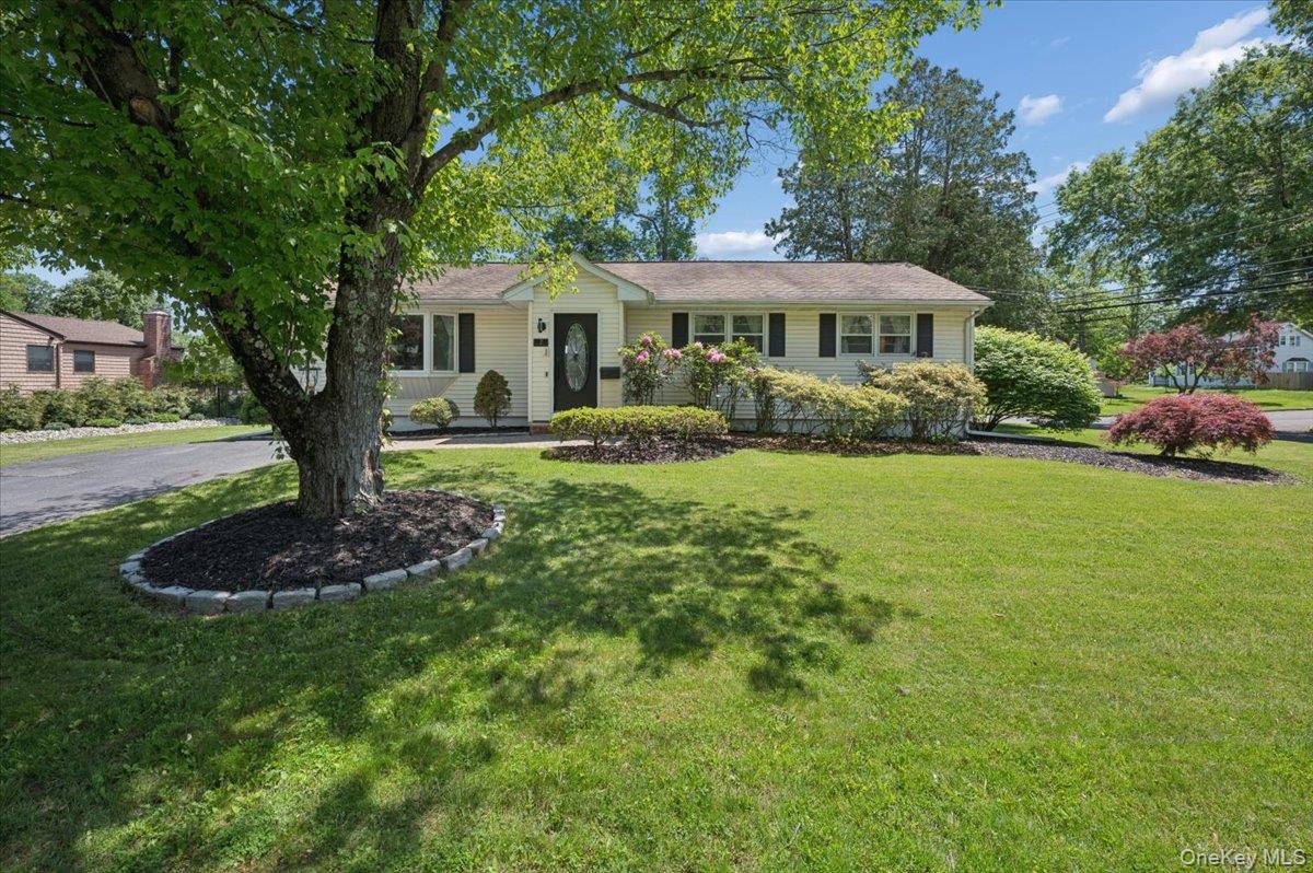2 Debra Lee Court Property Photo 1