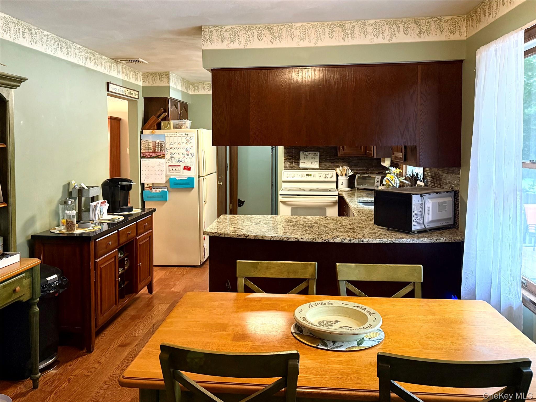 33a Hillside Avenue Property Photo 3
