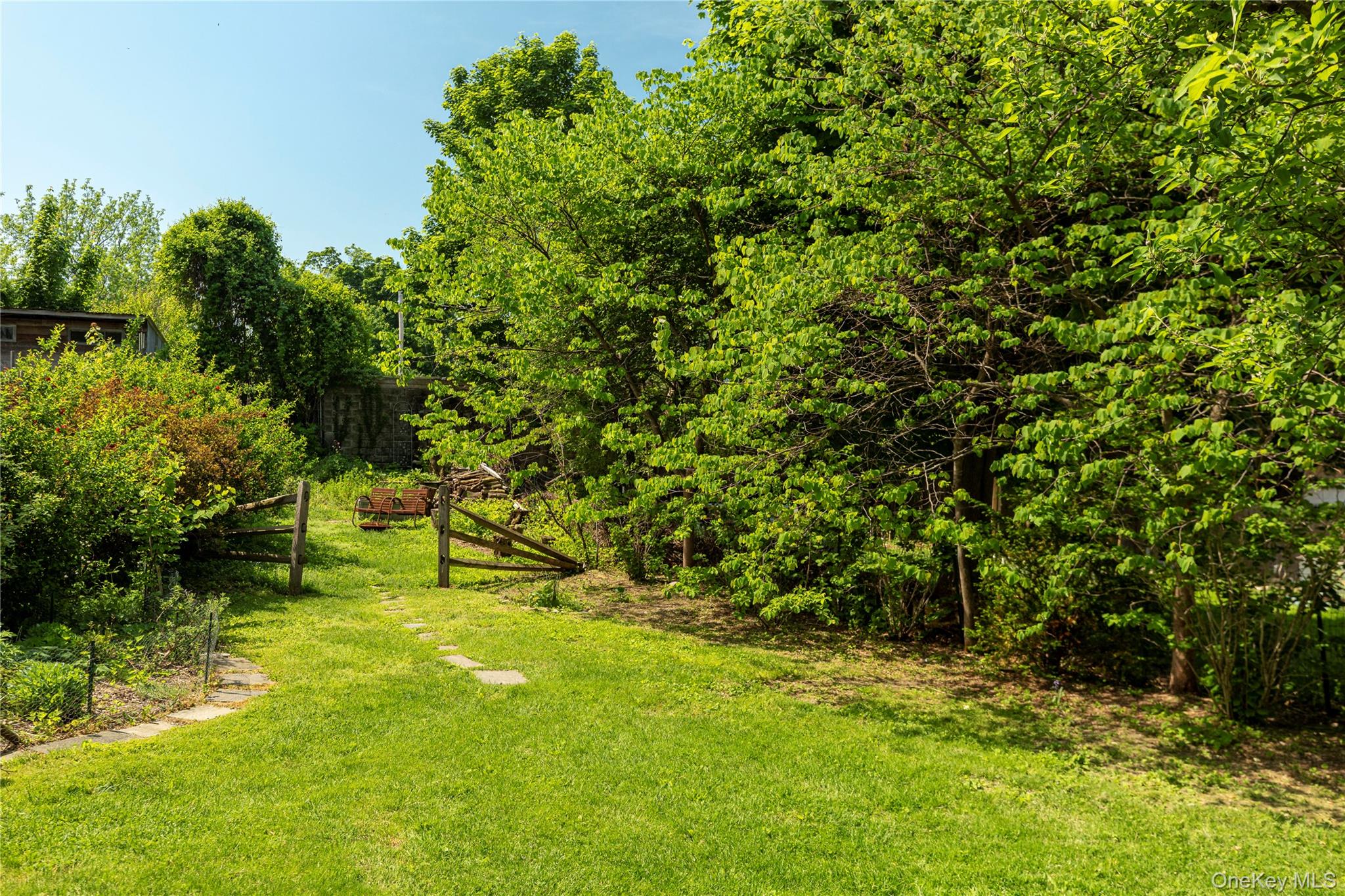 145 Gidney Avenue Property Photo 38