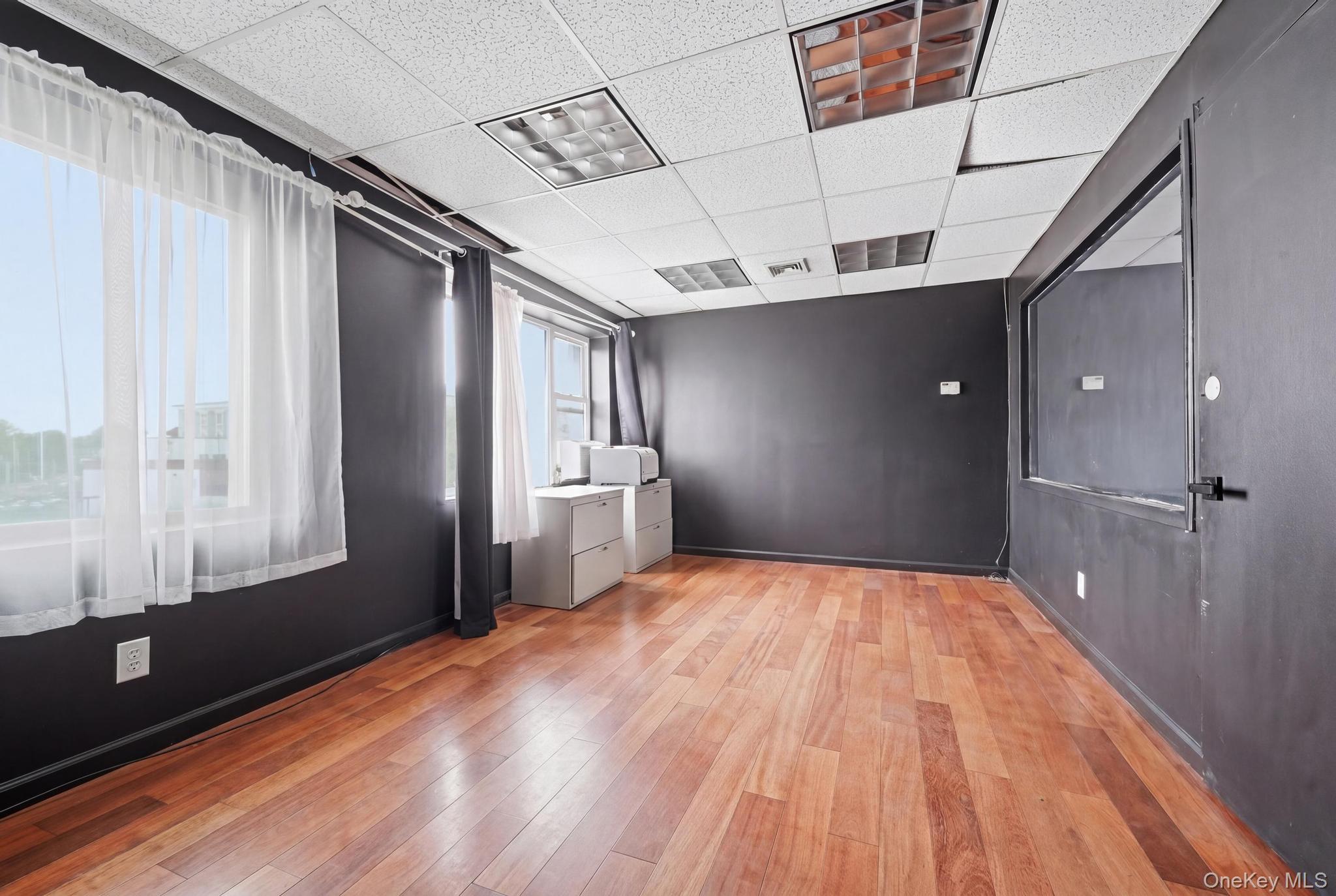 139-27 Queens Blvd Property Photo 3