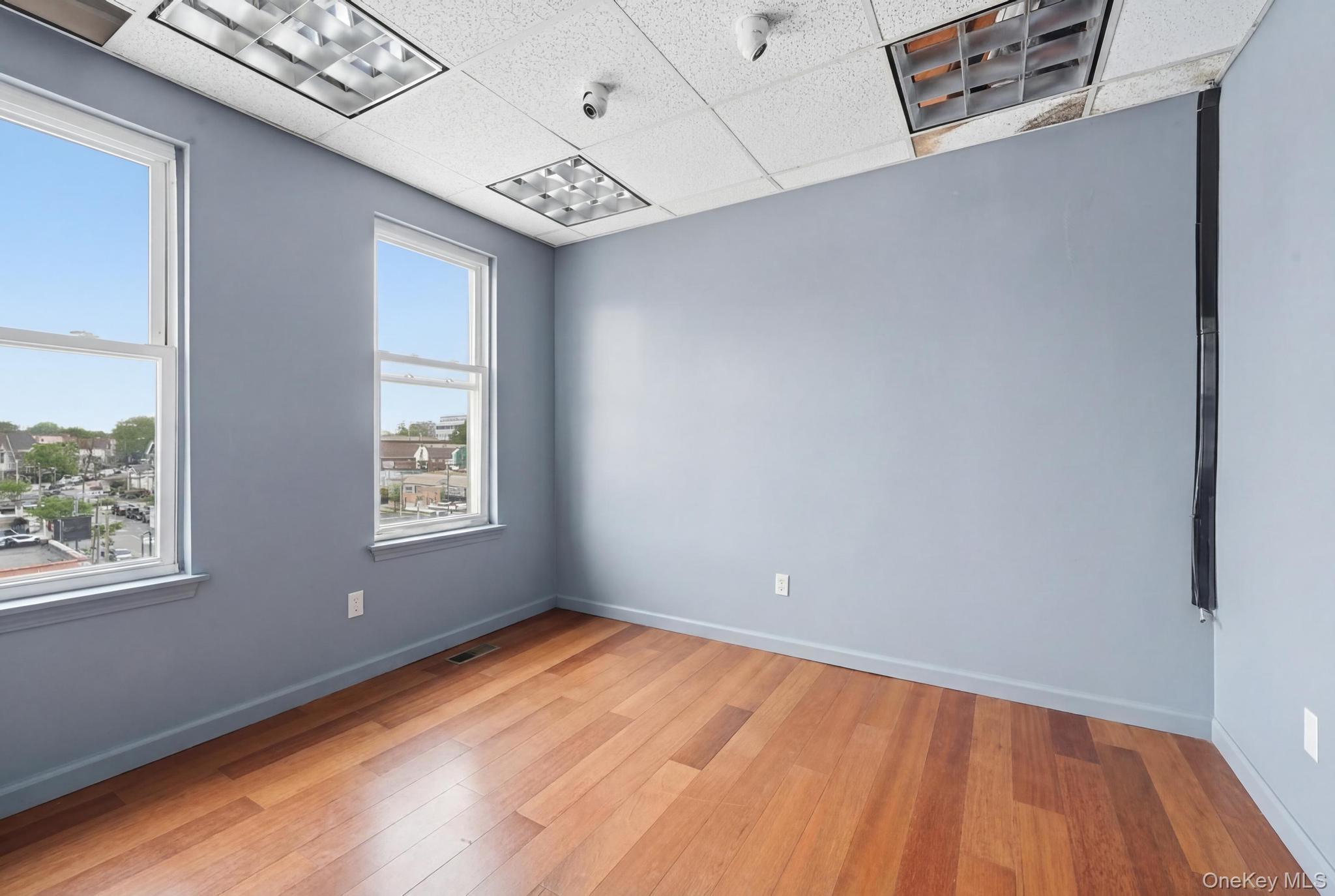 139-27 Queens Blvd Property Photo 6