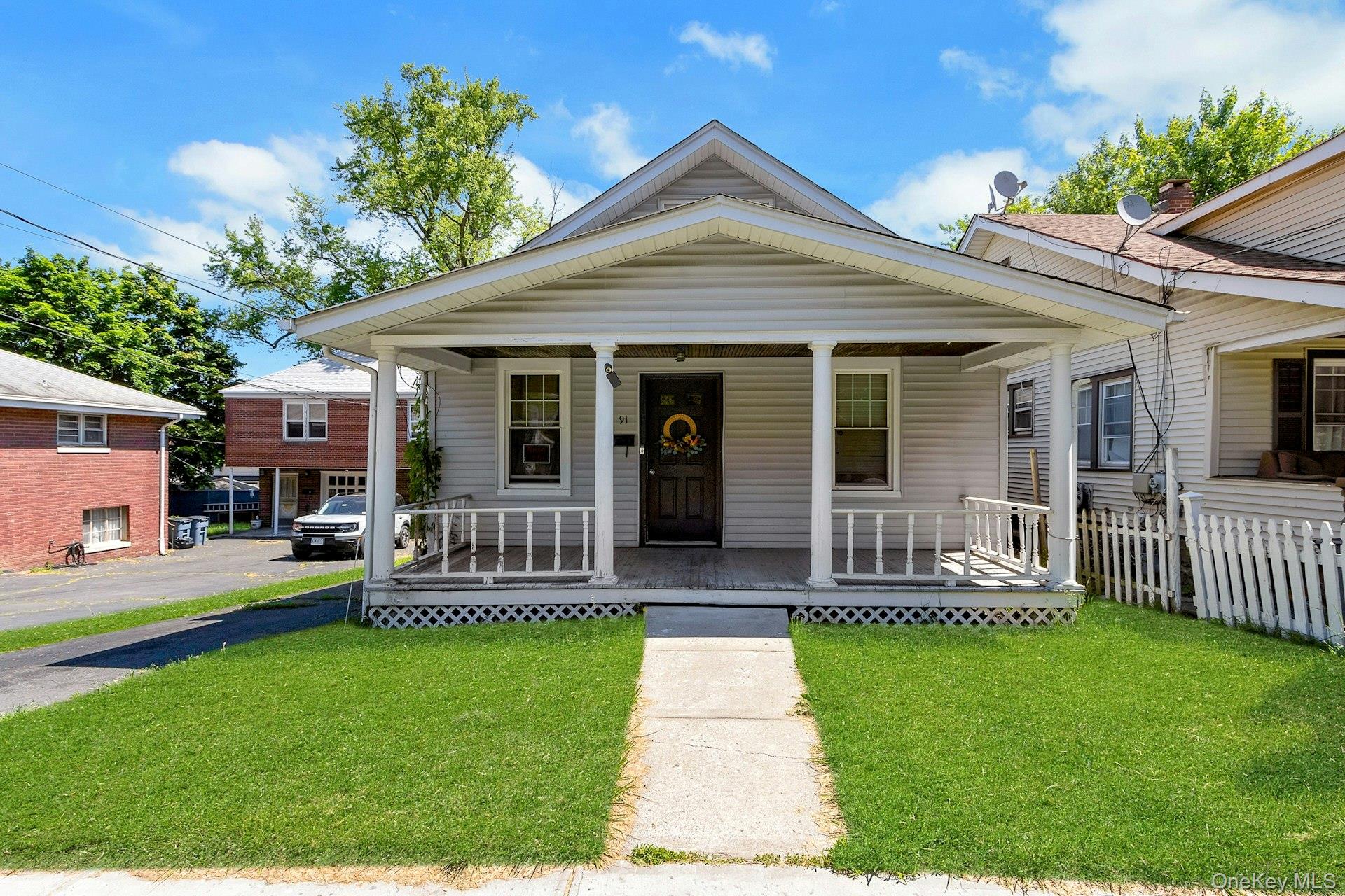 91 Clove Avenue Property Photo 1