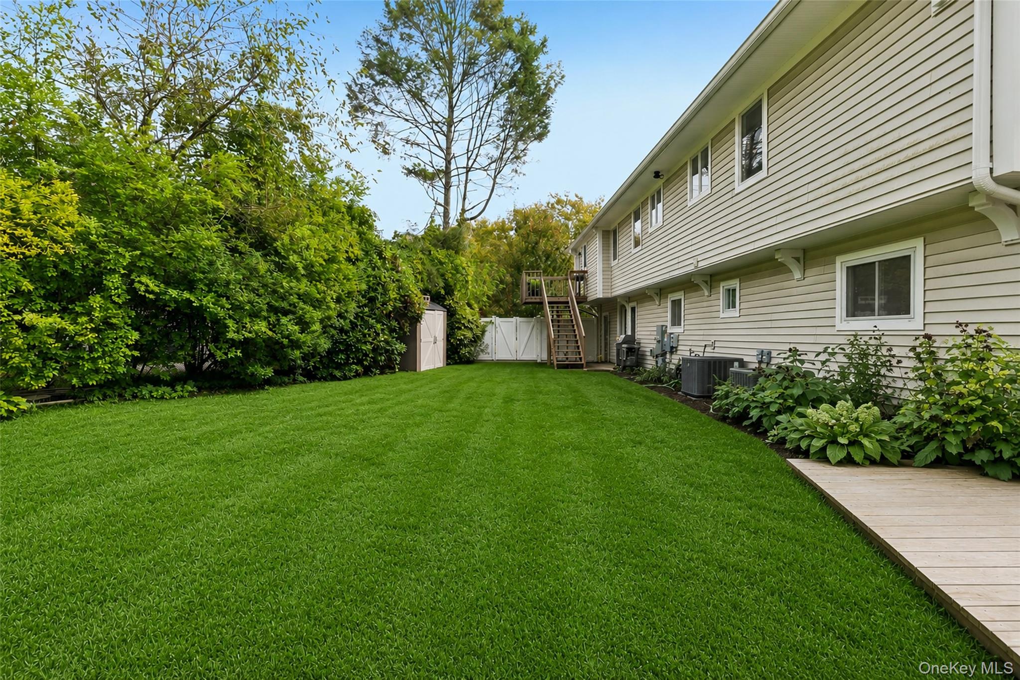 7 Dalton Lane Property Photo 32
