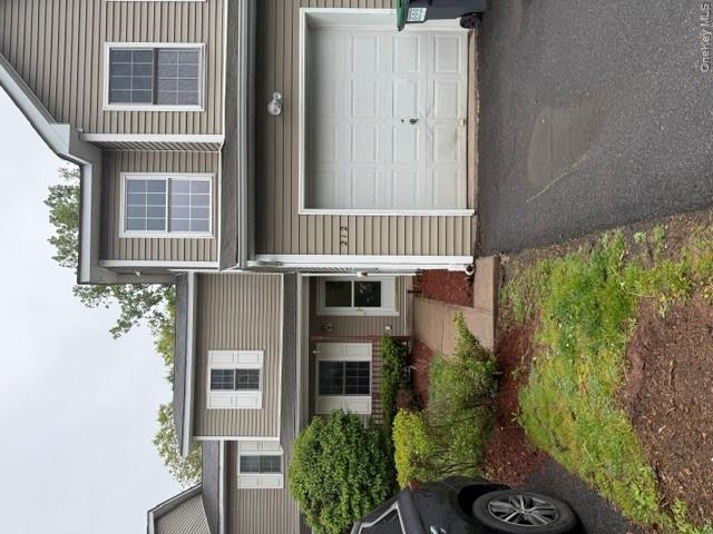212 Hillside Lane Property Photo 1