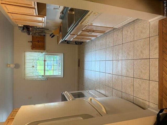212 Hillside Lane Property Photo 8
