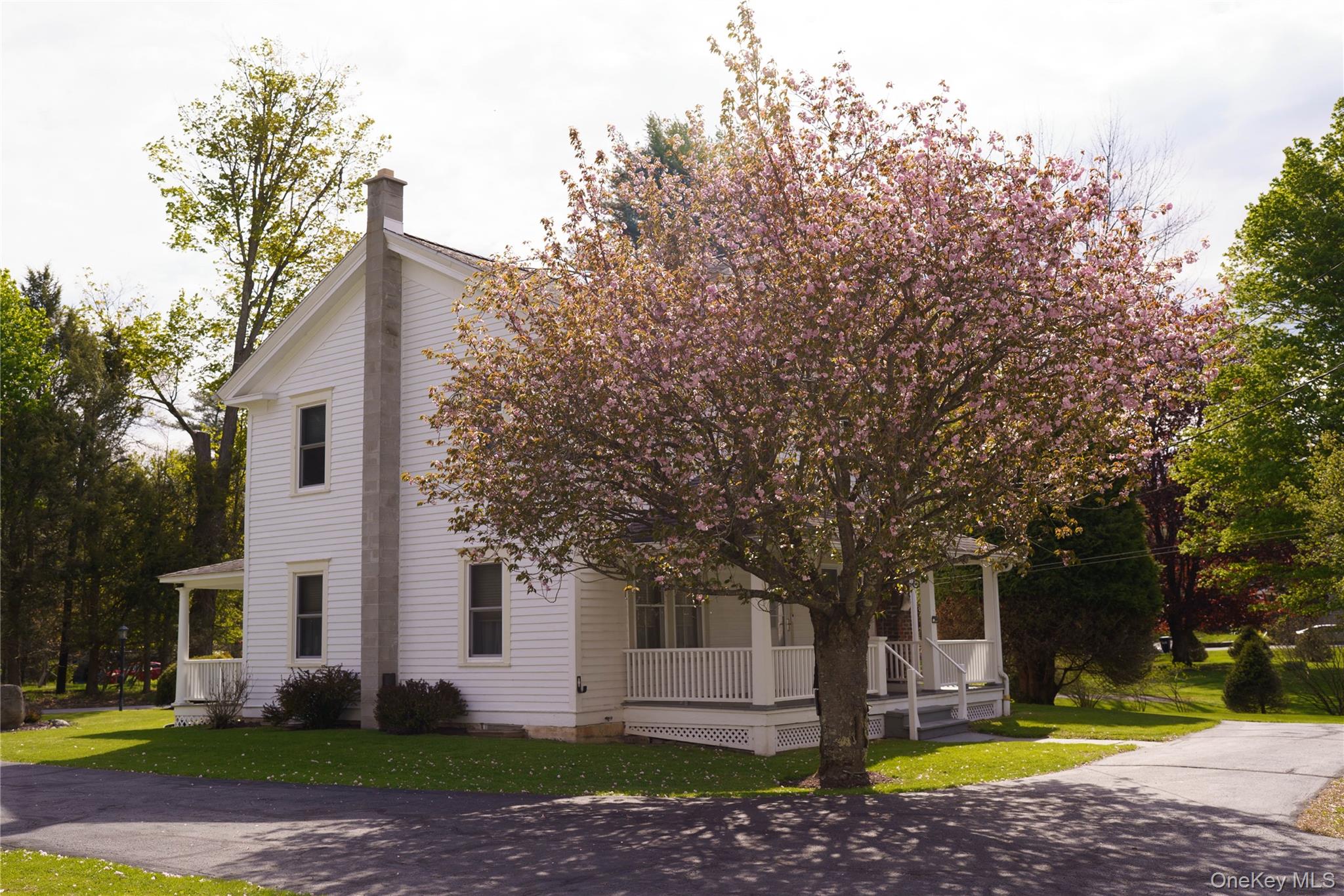 59 2nd Avenue Property Photo 10