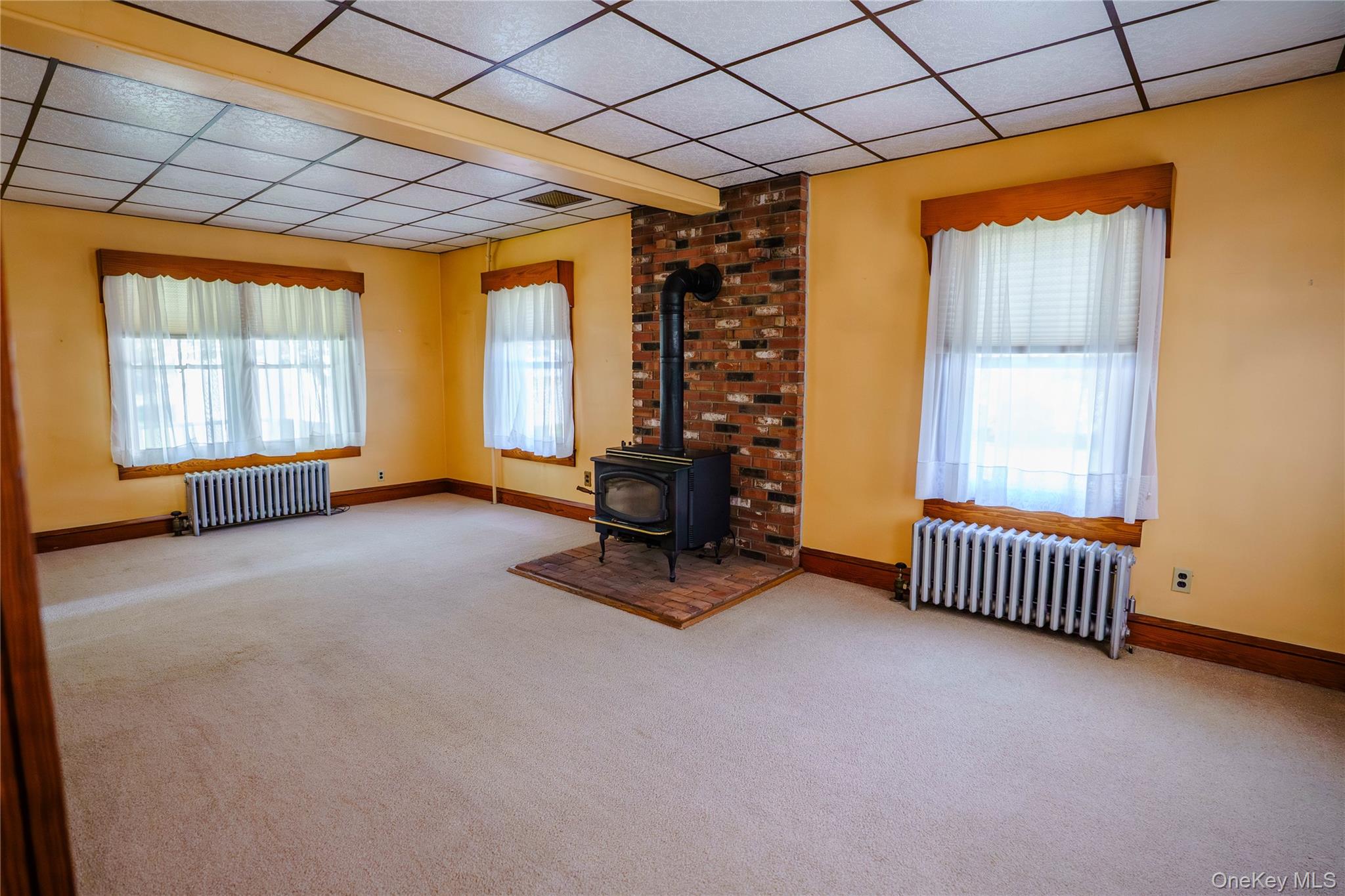 59 2nd Avenue Property Photo 23
