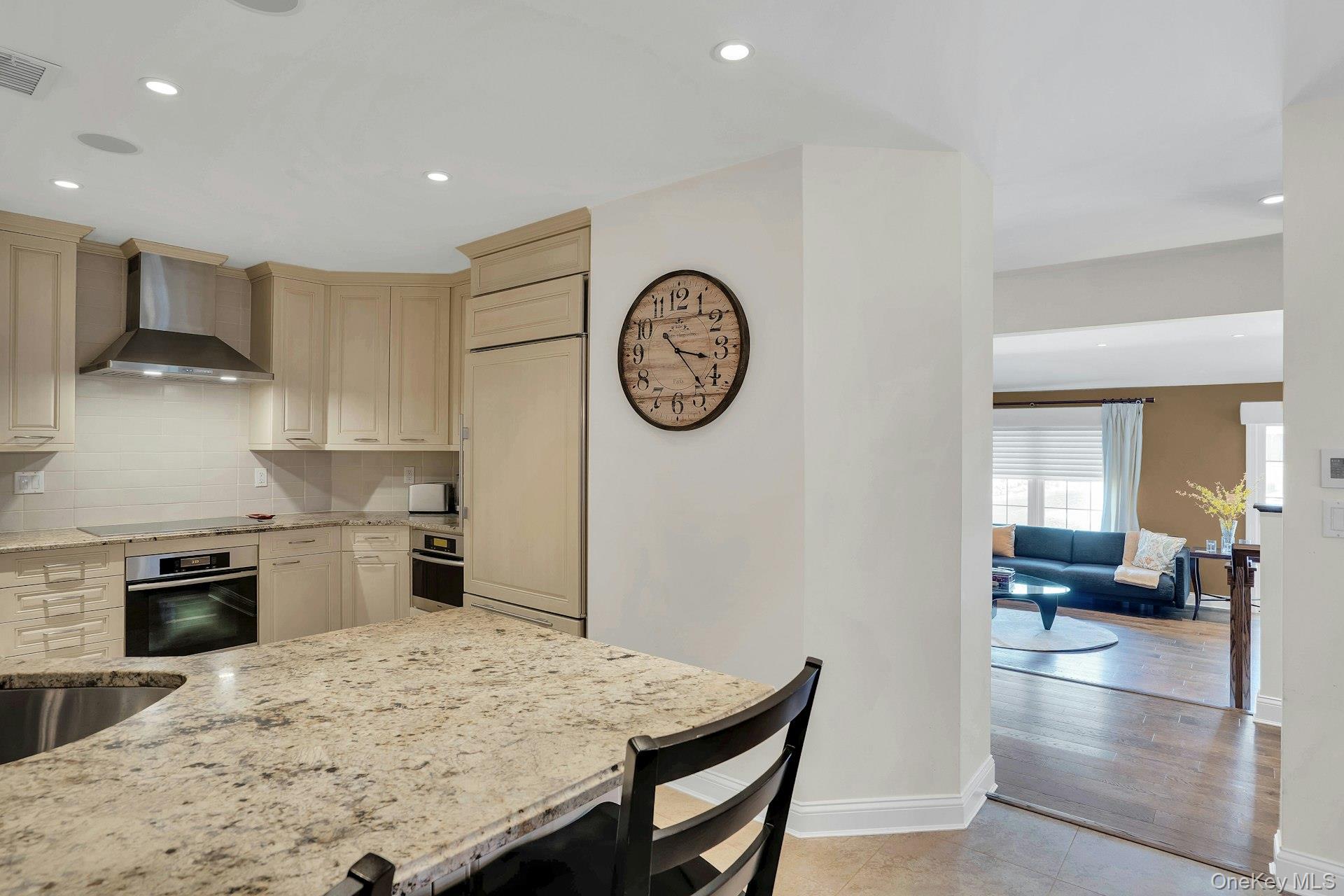 30 Lakebridge Drive Property Photo 17