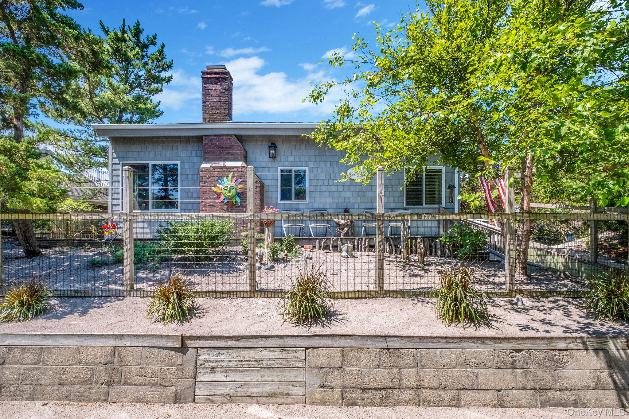 70 Bungalow Walk Property Photo 3