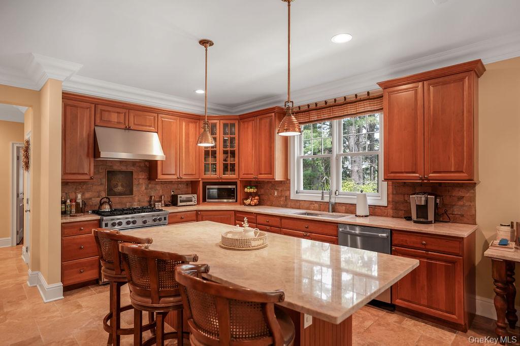 899 Harbor View Road Property Photo 10