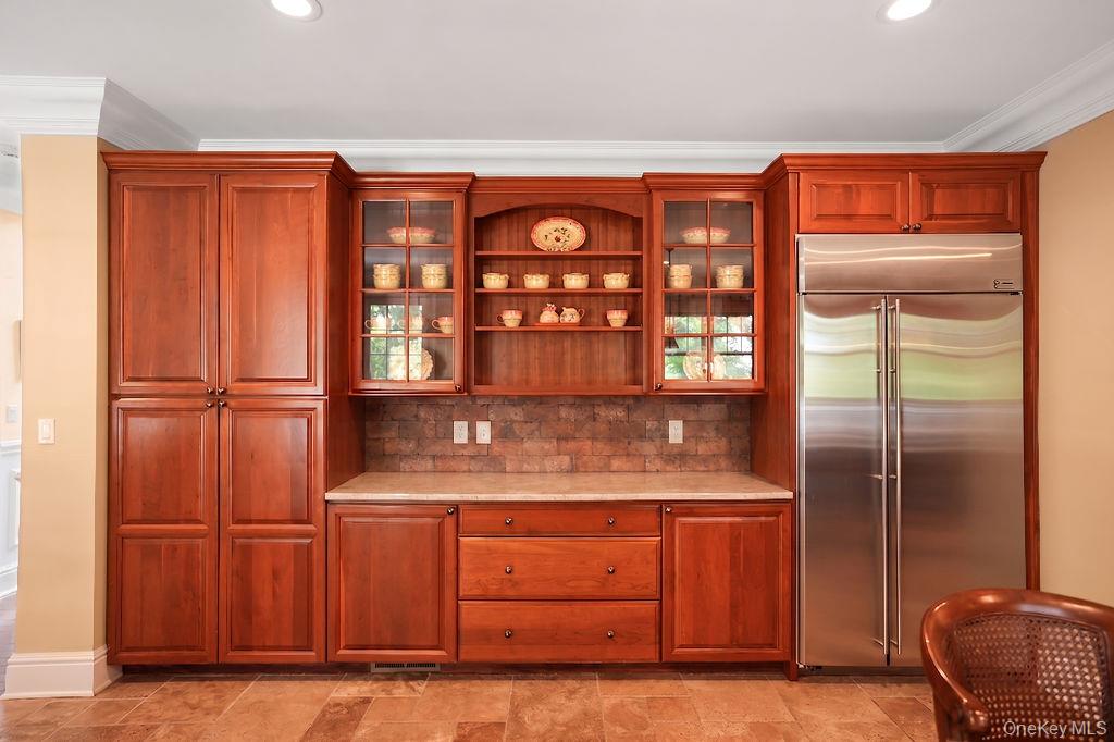 899 Harbor View Road Property Photo 11