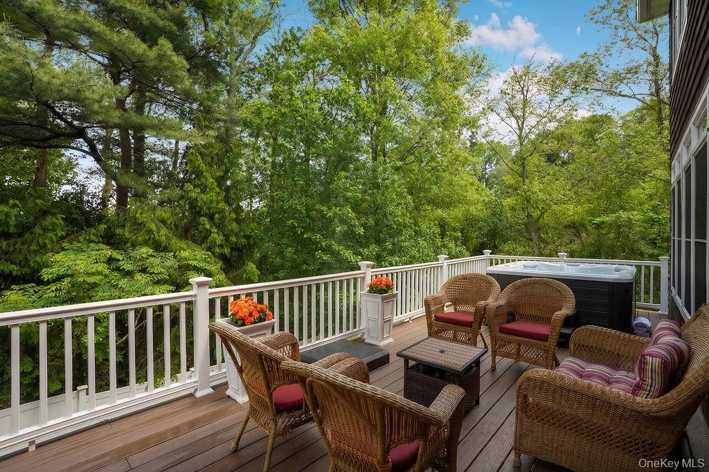 899 Harbor View Road Property Photo 25