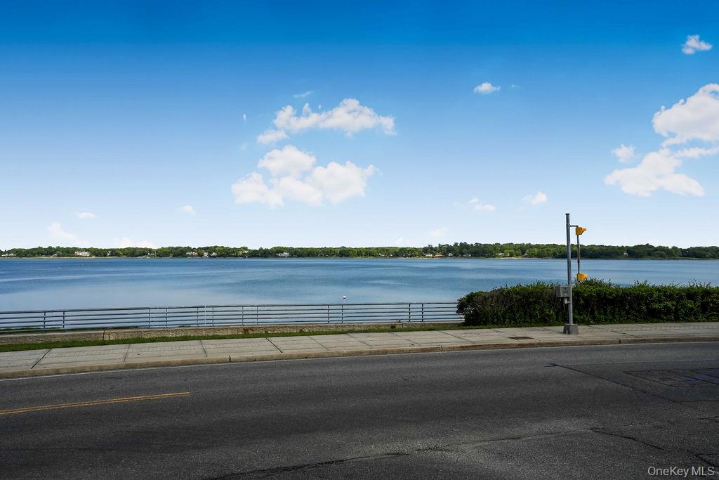 899 Harbor View Road Property Photo 28