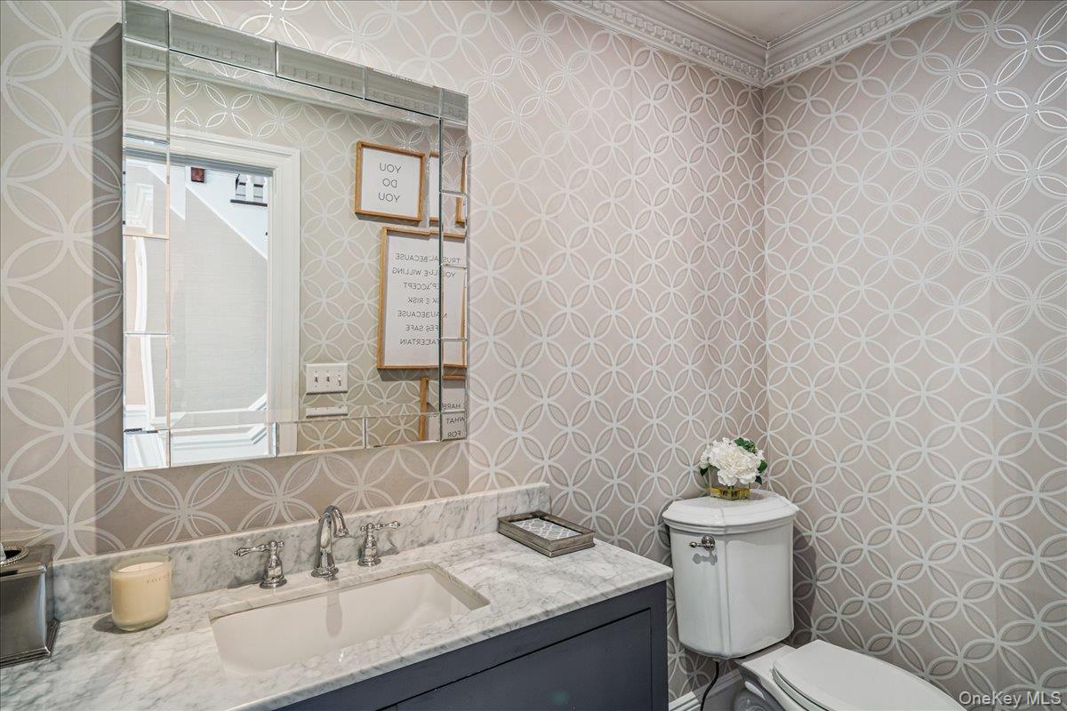 100 Elderfields Road Property Photo 12