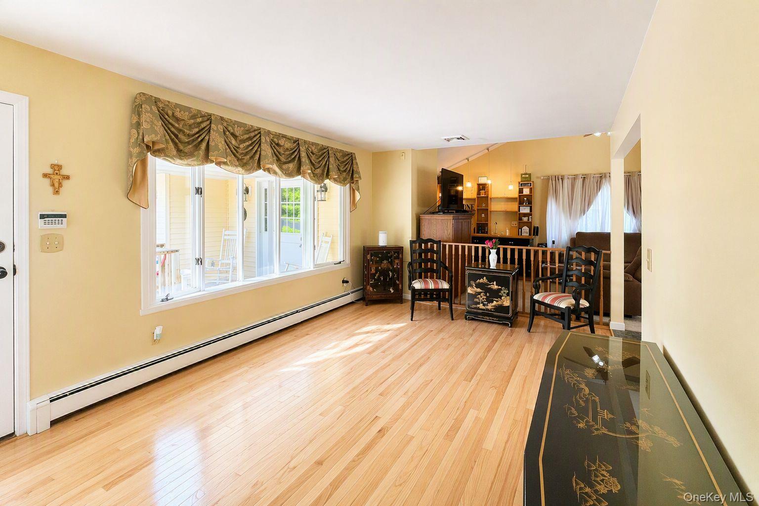 52 Everett Road Property Photo 4