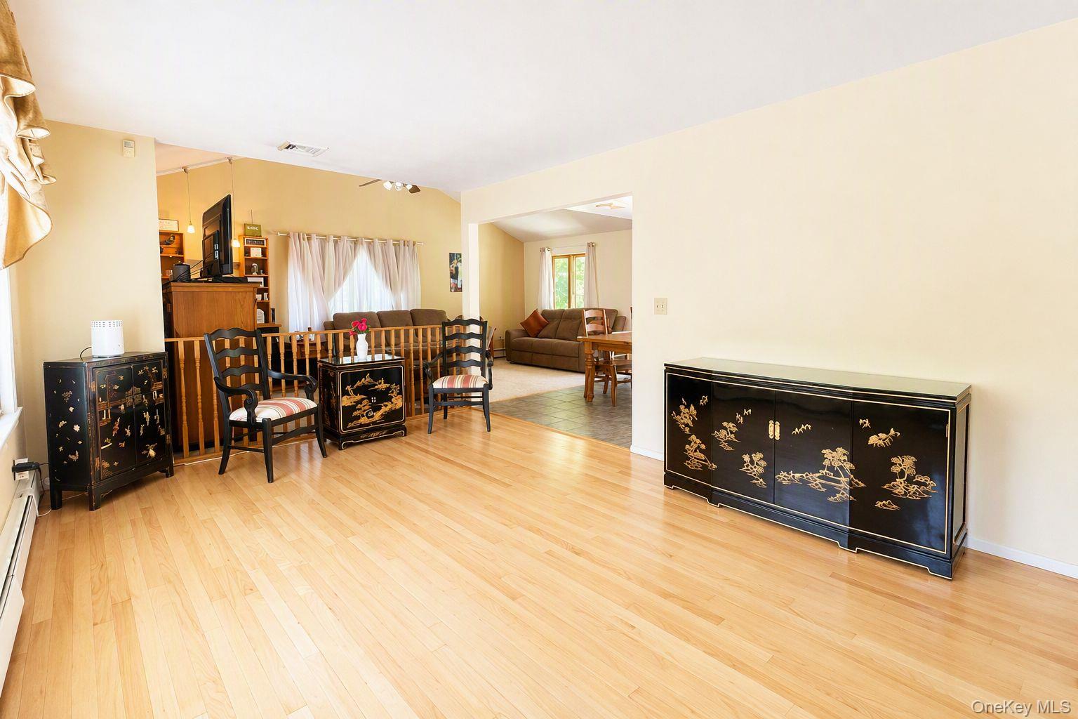 52 Everett Road Property Photo 5