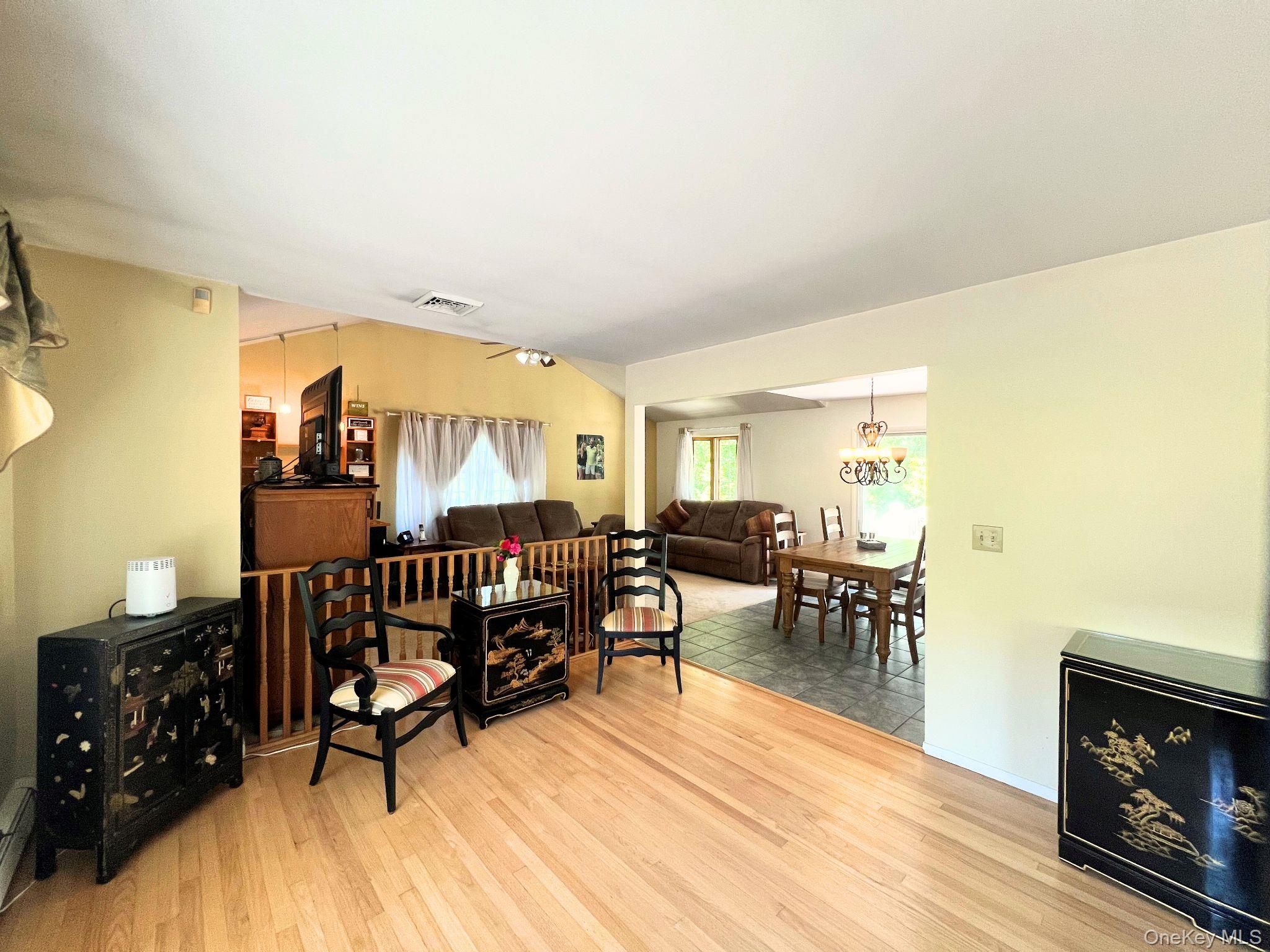 52 Everett Road Property Photo 6