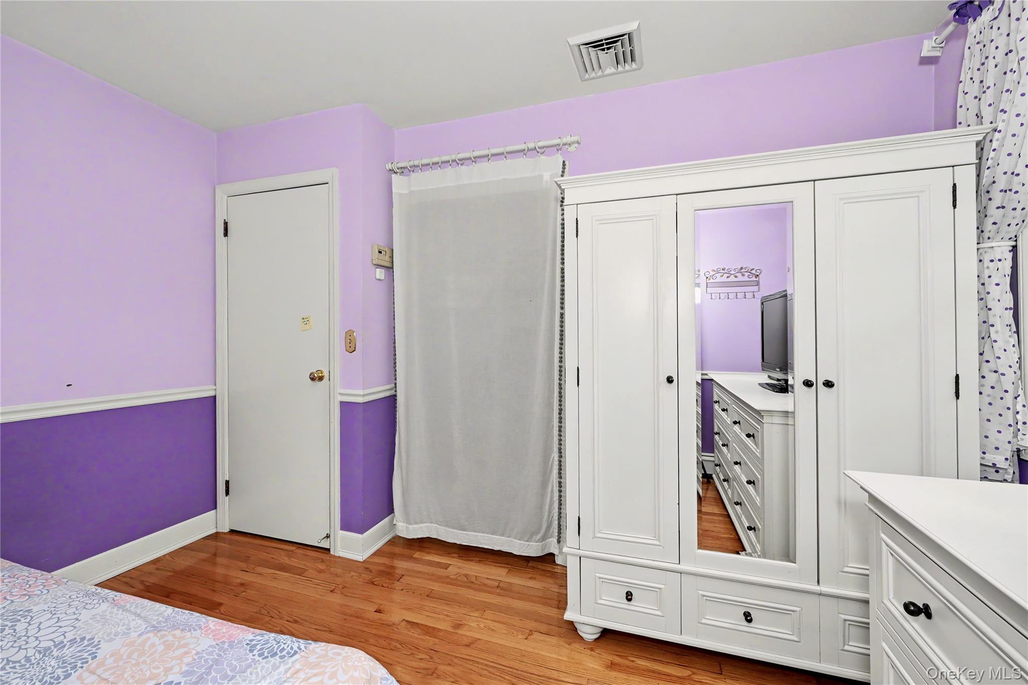 52 Everett Road Property Photo 21