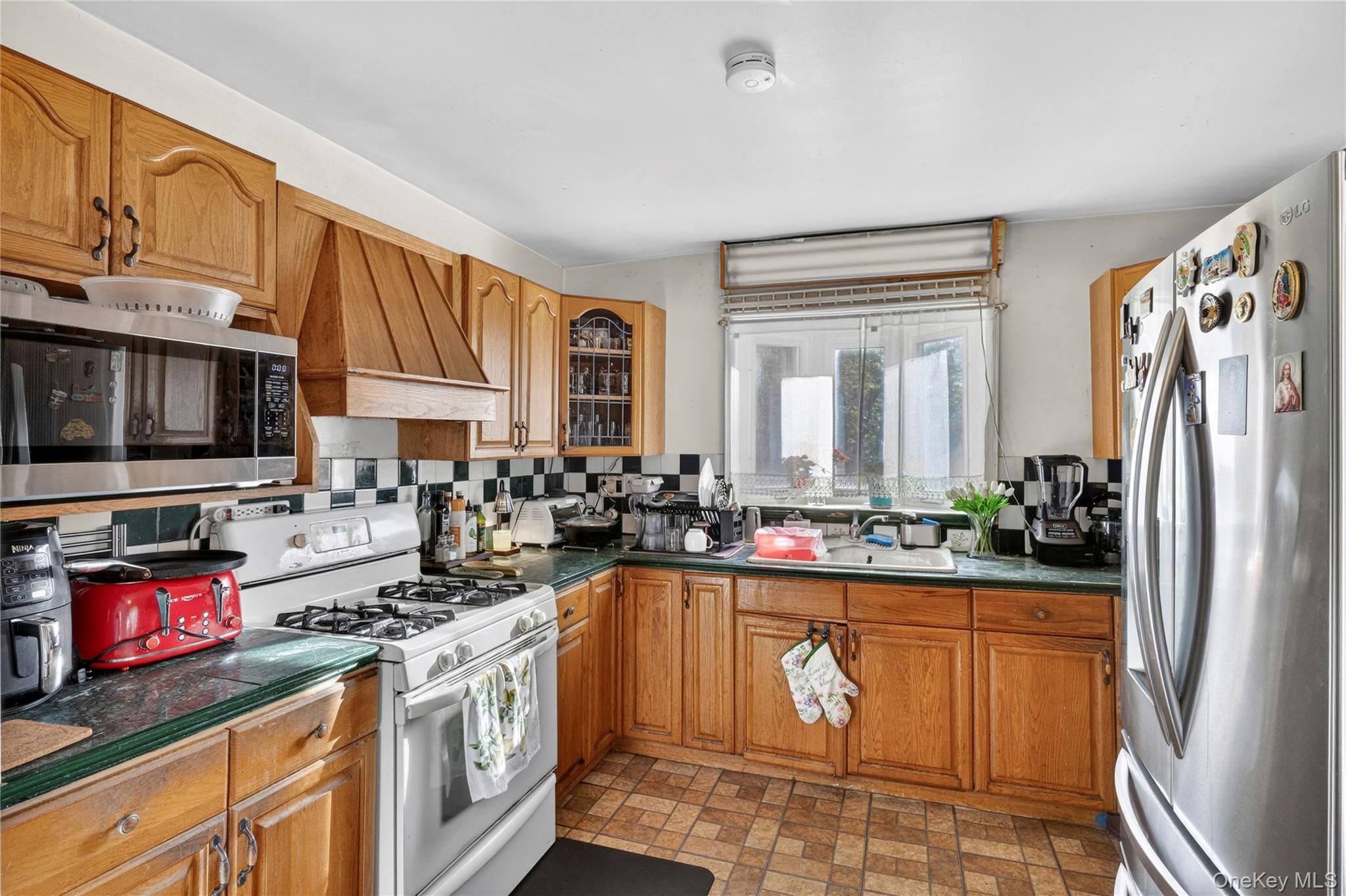 207 New Hyde Park Road Property Photo 7