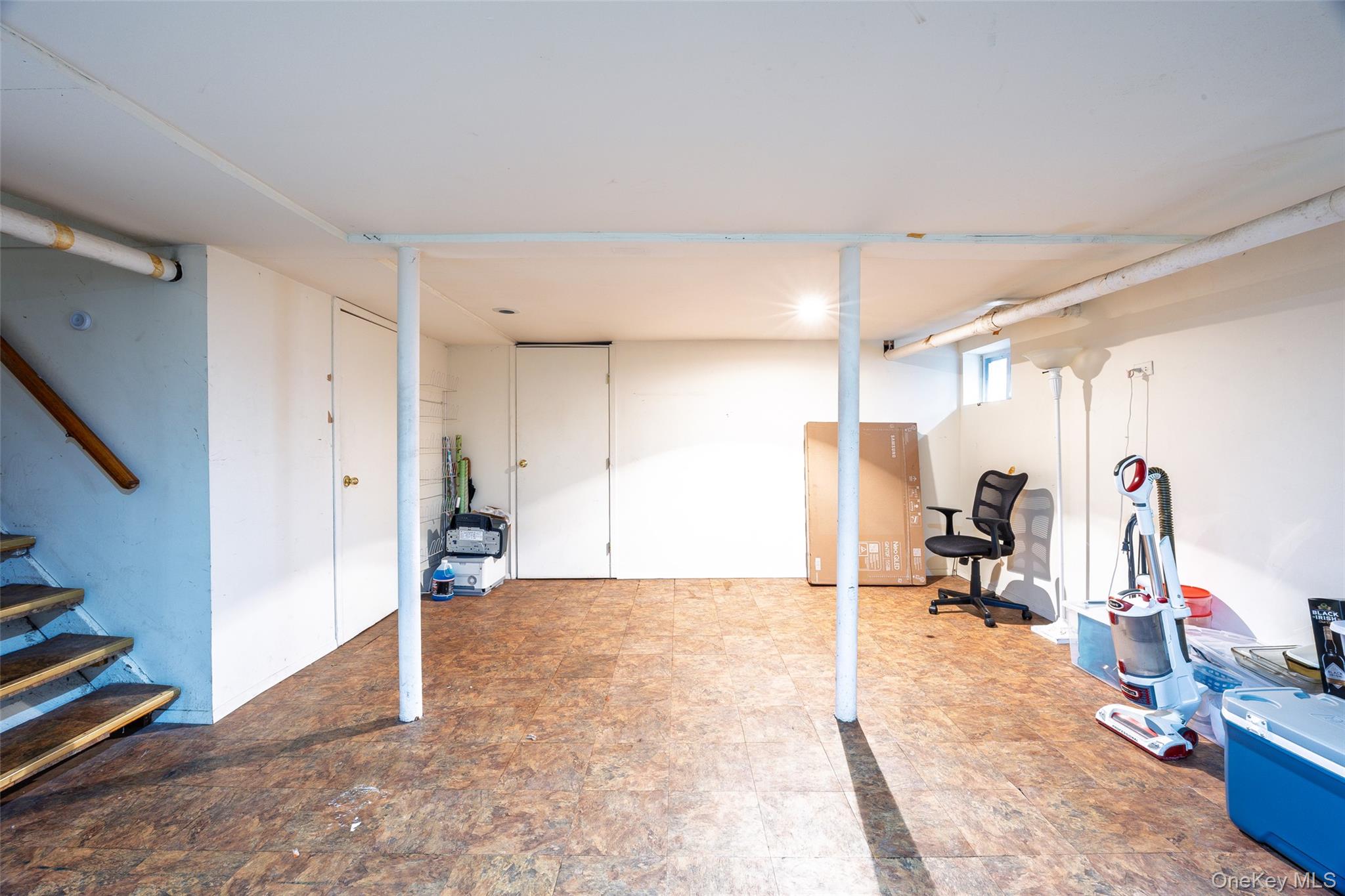 207 New Hyde Park Road Property Photo 20