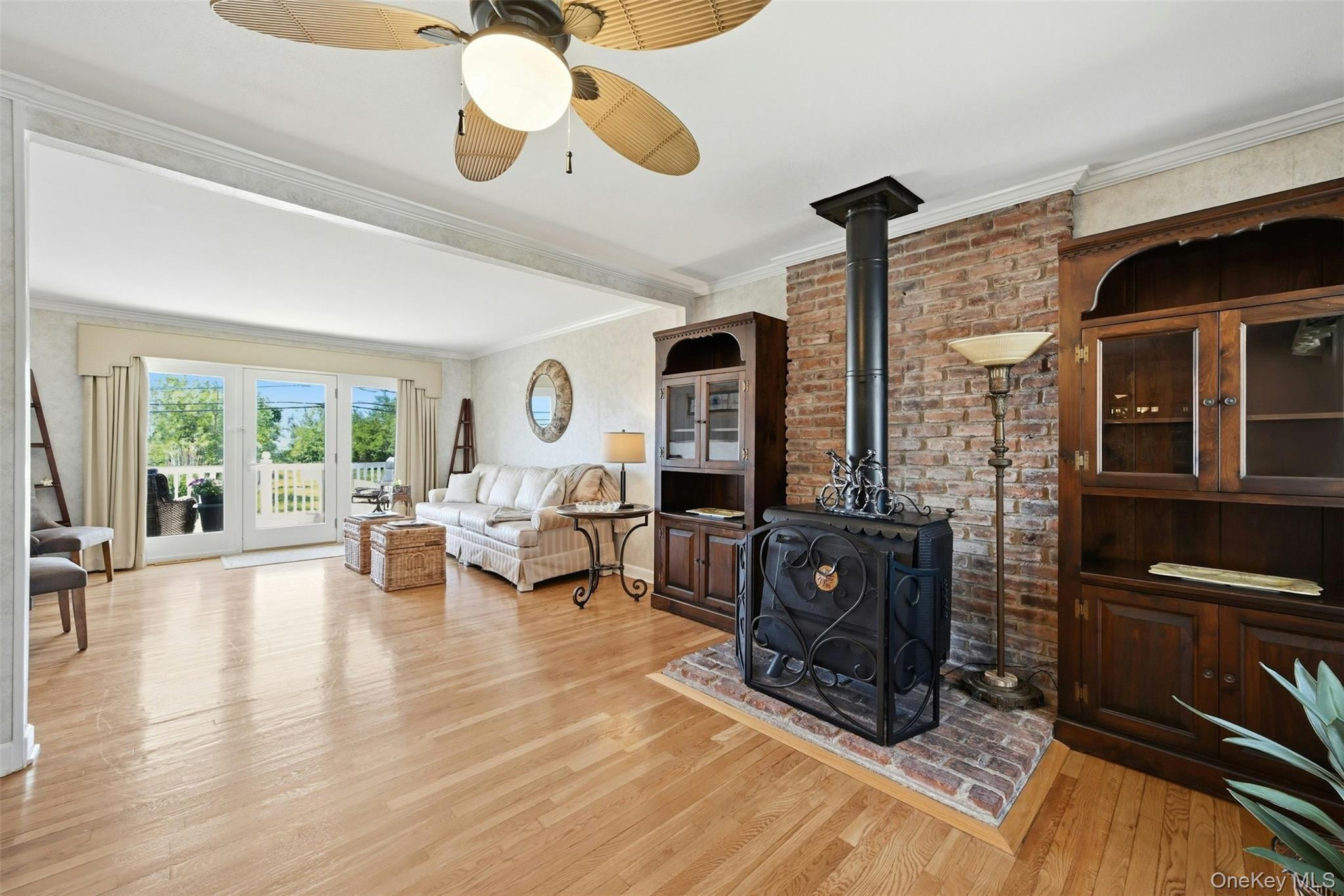 661 Shore Drive Property Photo 11