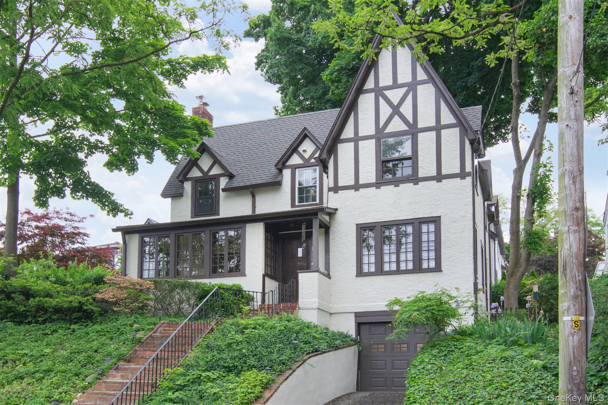 370 Scarsdale Road Property Photo 2