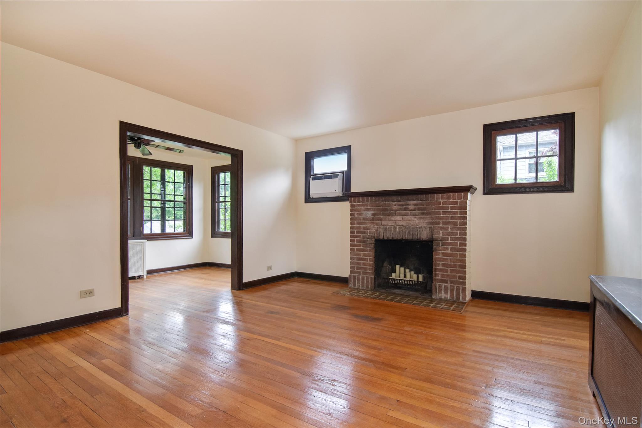 370 Scarsdale Road Property Photo 8