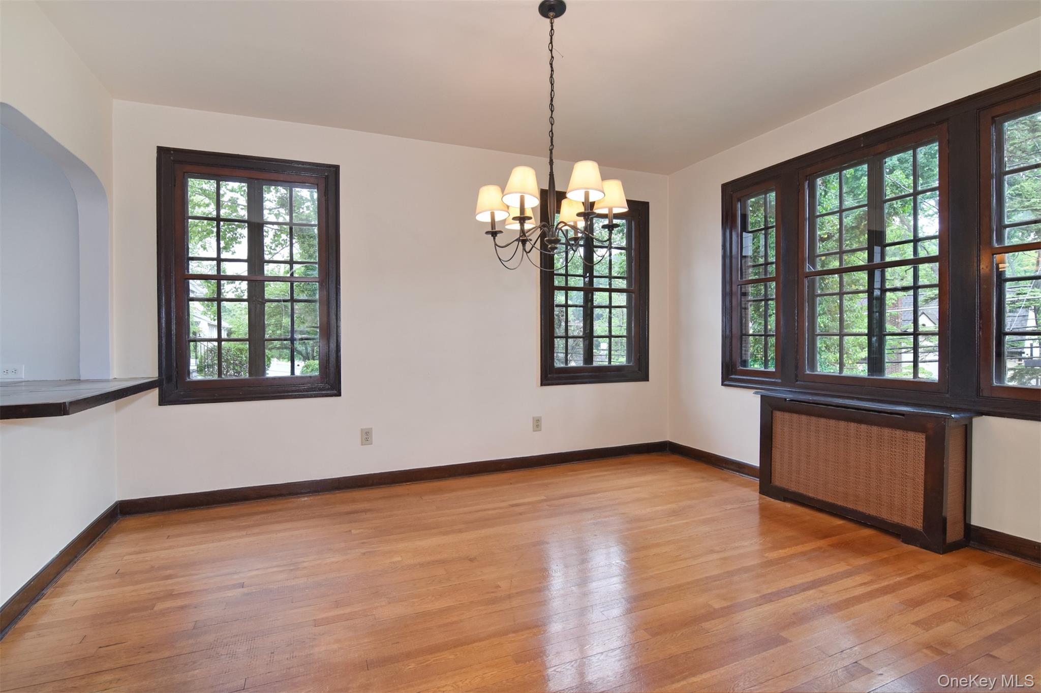 370 Scarsdale Road Property Photo 12