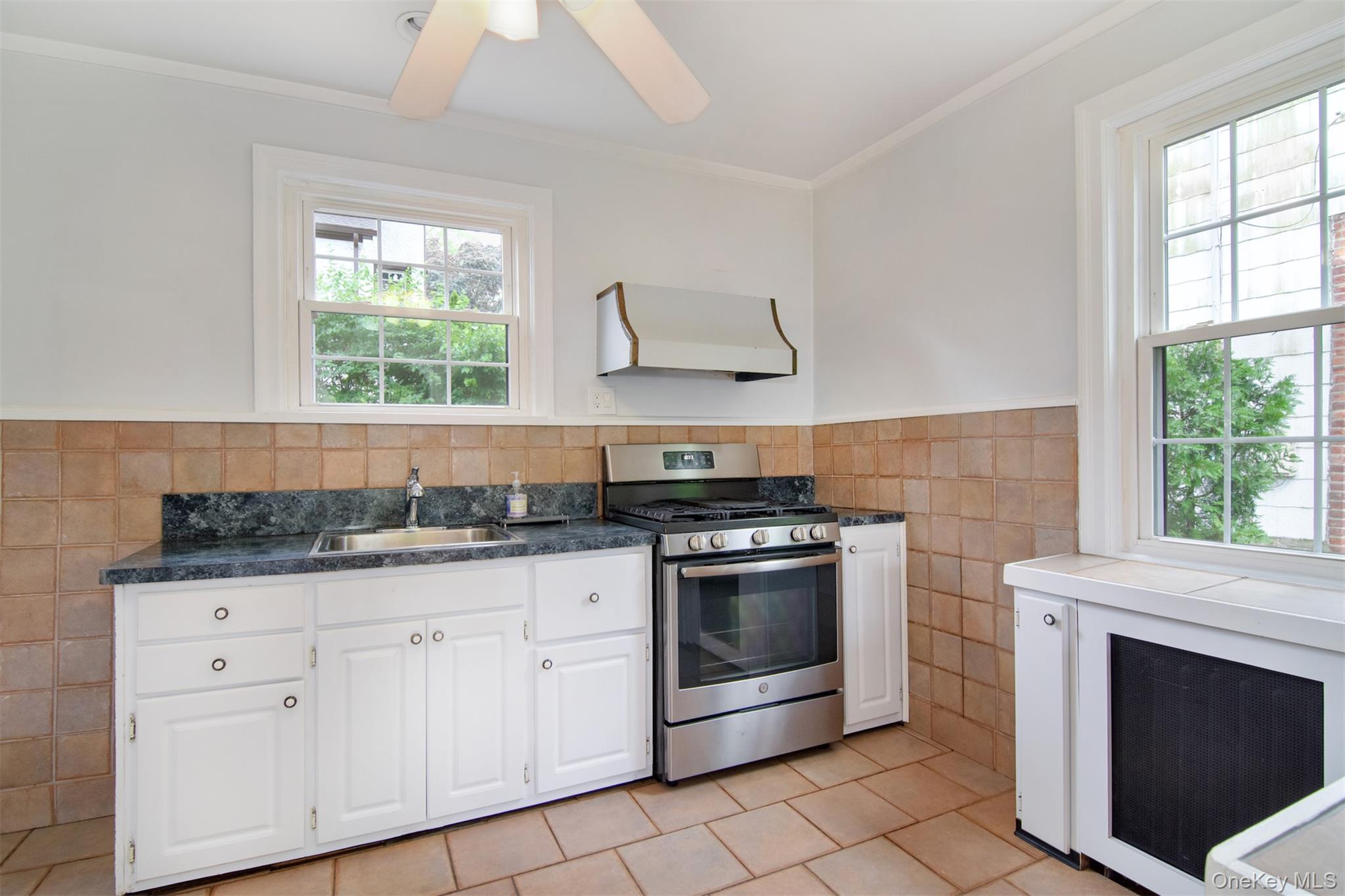 370 Scarsdale Road Property Photo 18