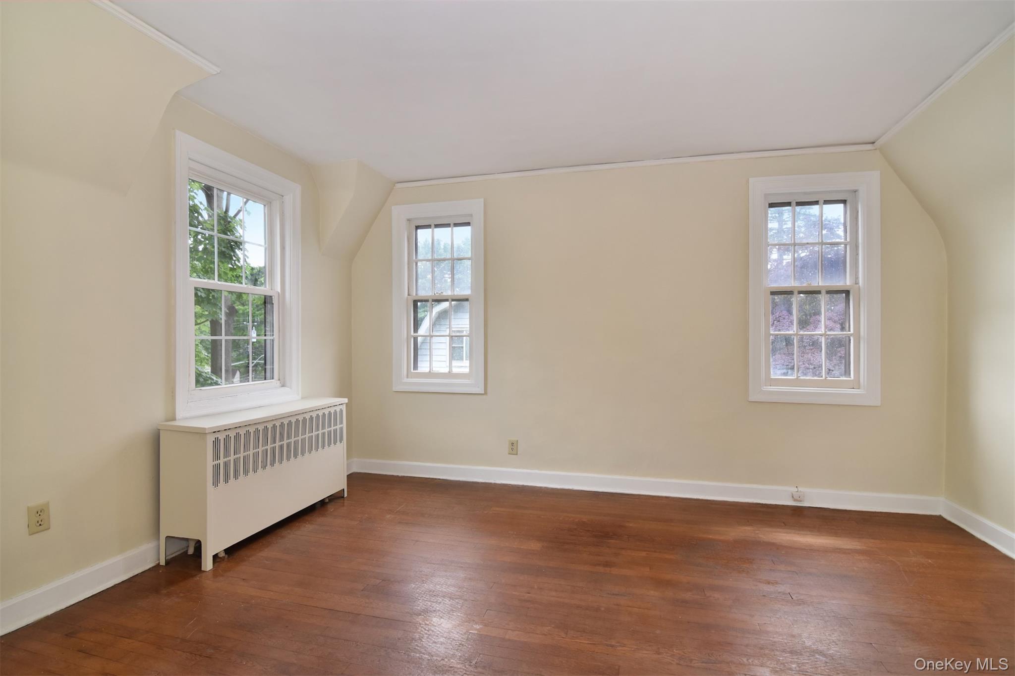 370 Scarsdale Road Property Photo 21