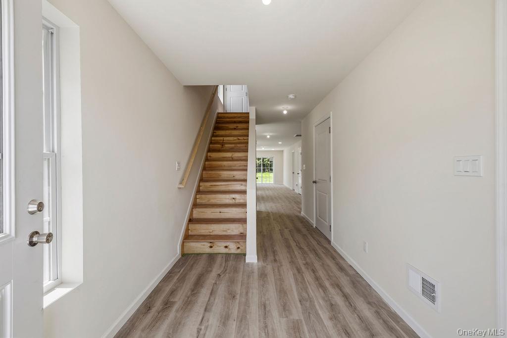 27 Wayne Avenue Property Photo 3
