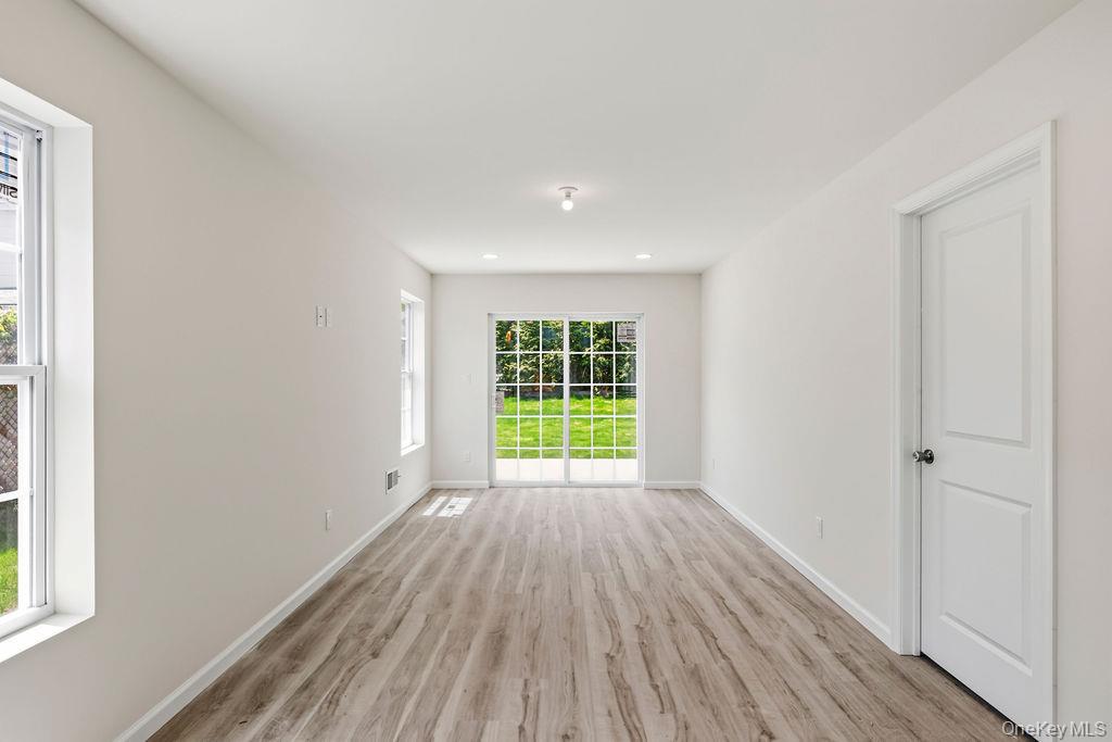 27 Wayne Avenue Property Photo 15
