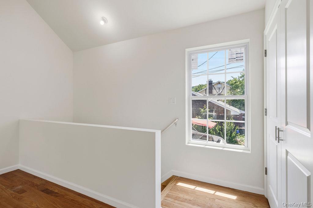 27 Wayne Avenue Property Photo 16