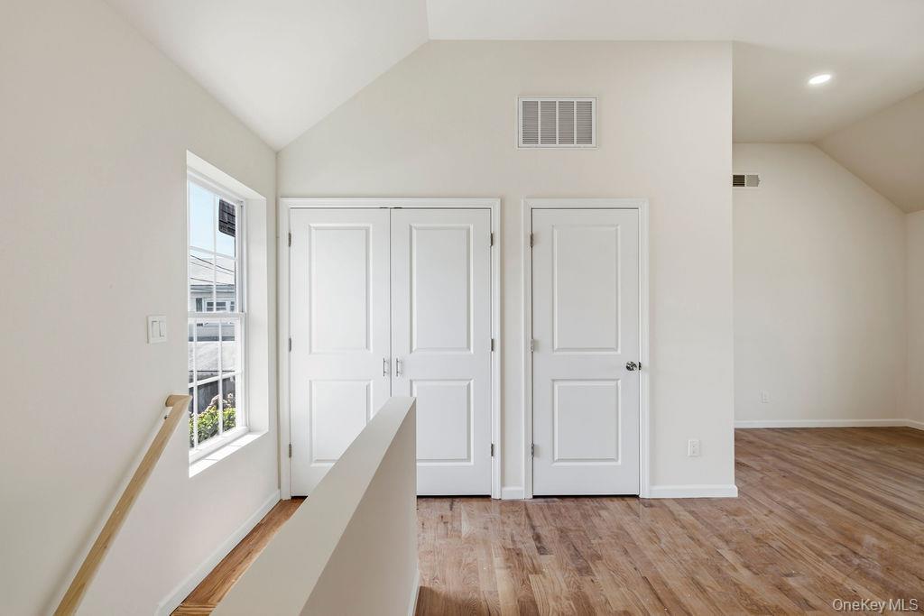 27 Wayne Avenue Property Photo 17