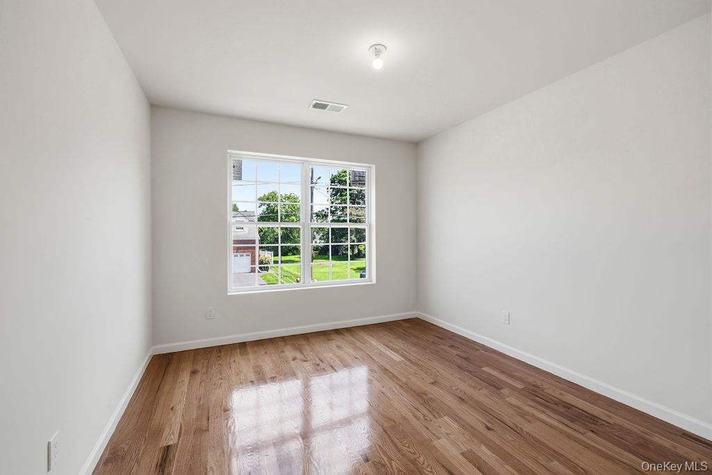 27 Wayne Avenue Property Photo 24