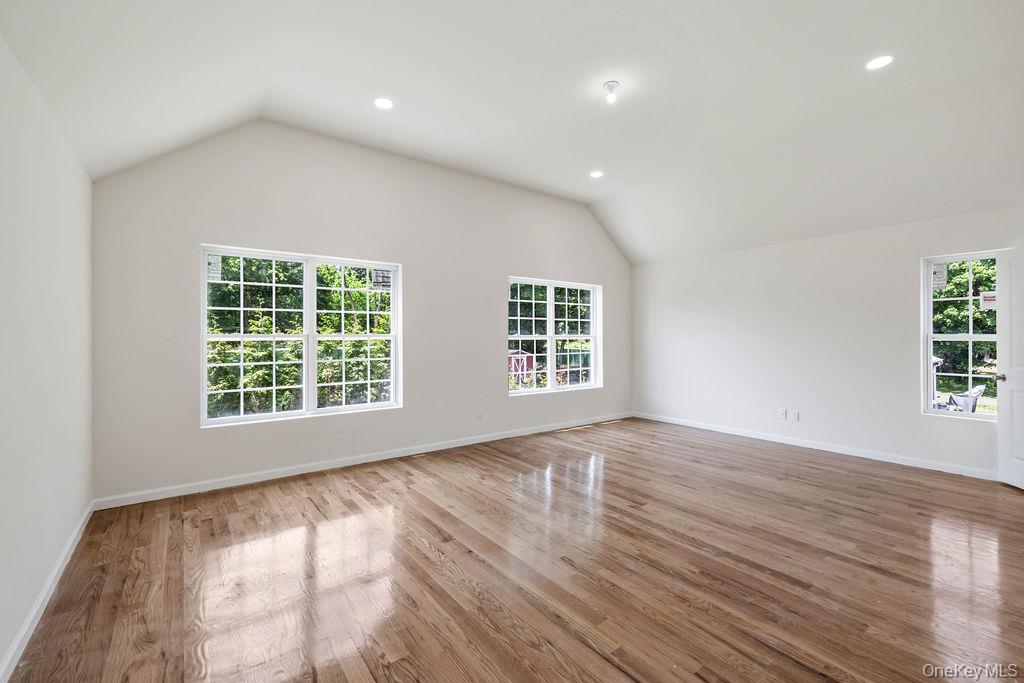 27 Wayne Avenue Property Photo 30