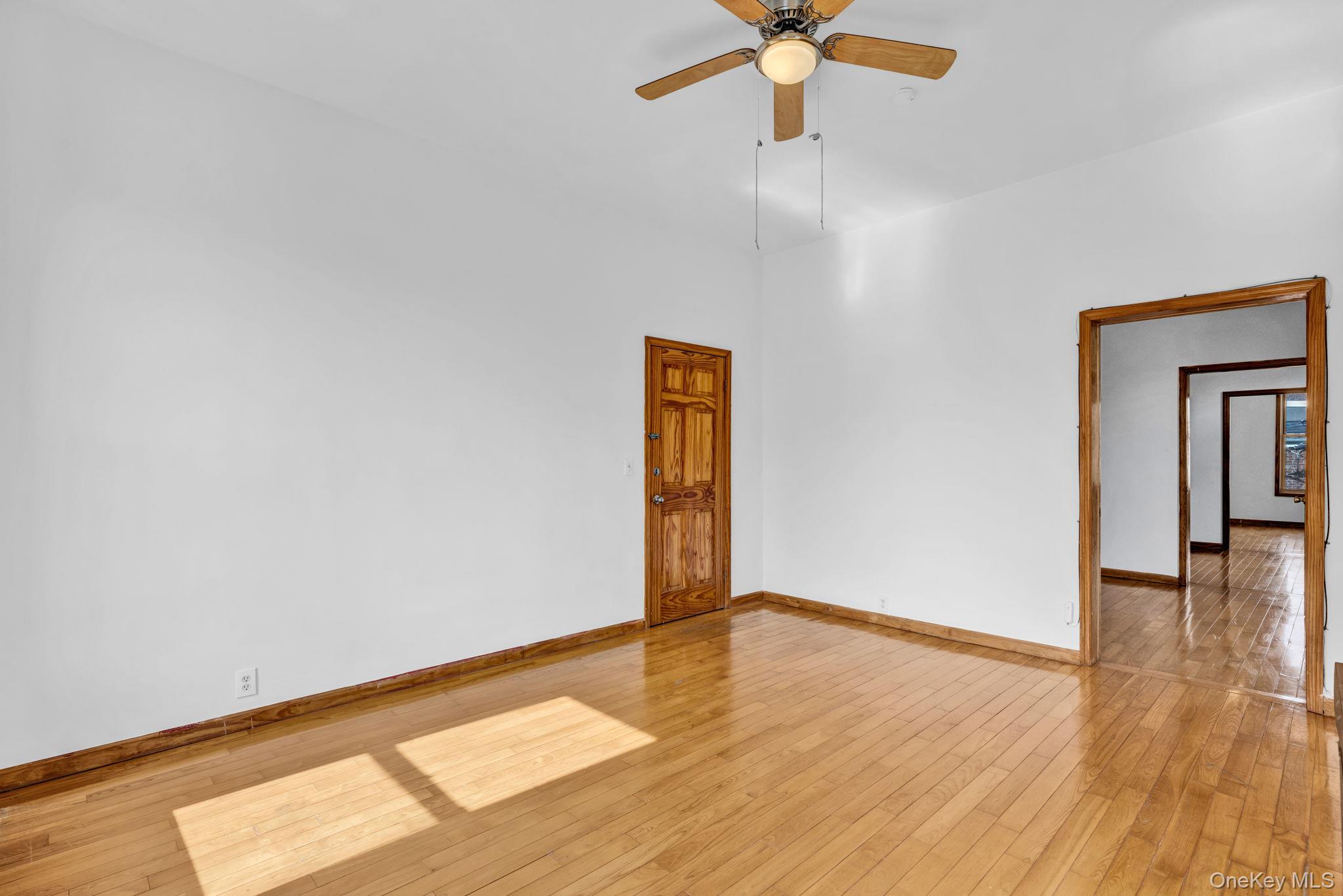 12 N Broadway 1st Floor Property Photo 3