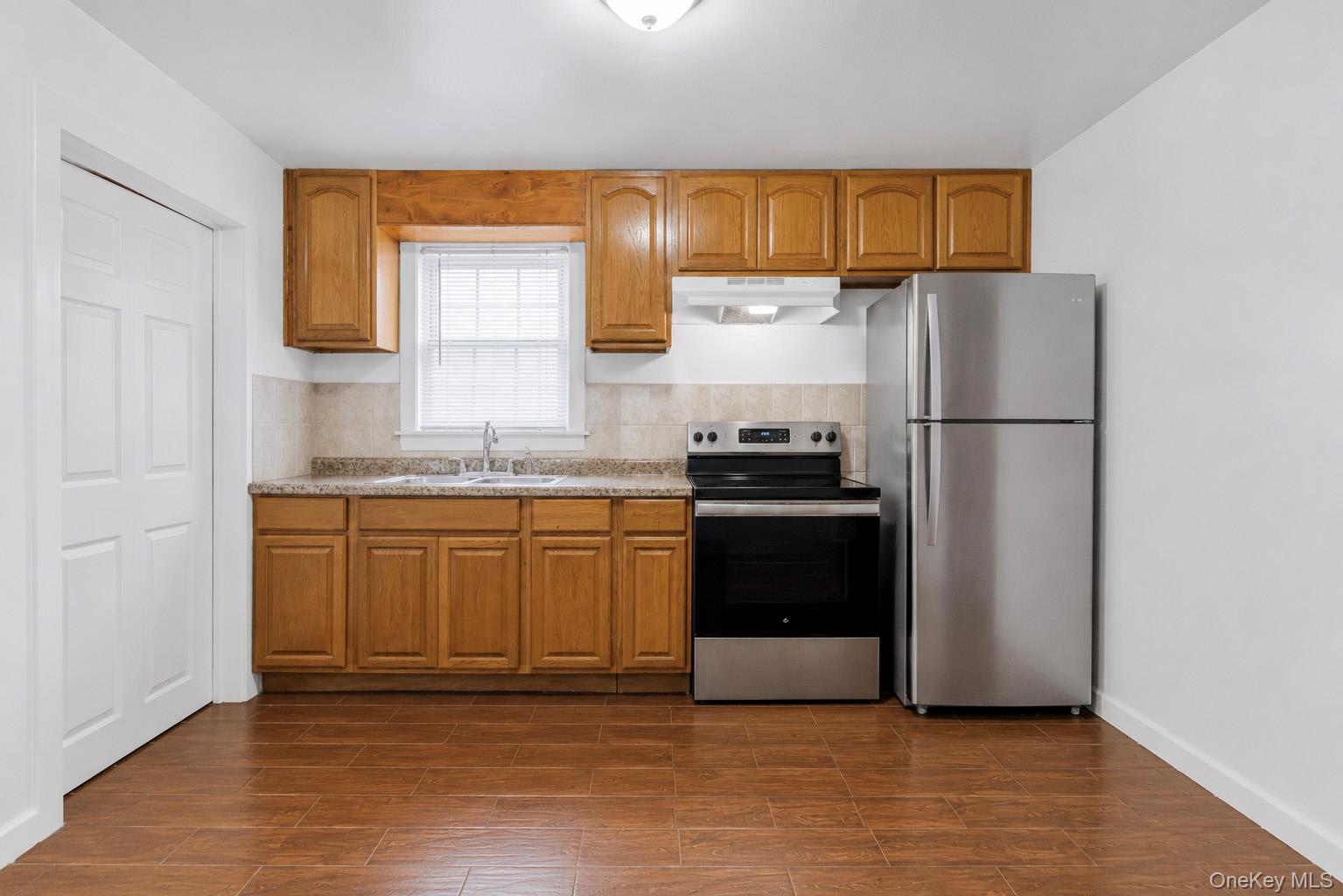4733 Carpenter Avenue Property Photo 13