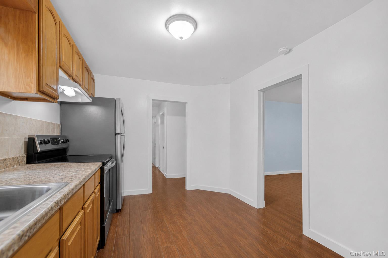 4733 Carpenter Avenue Property Photo 14