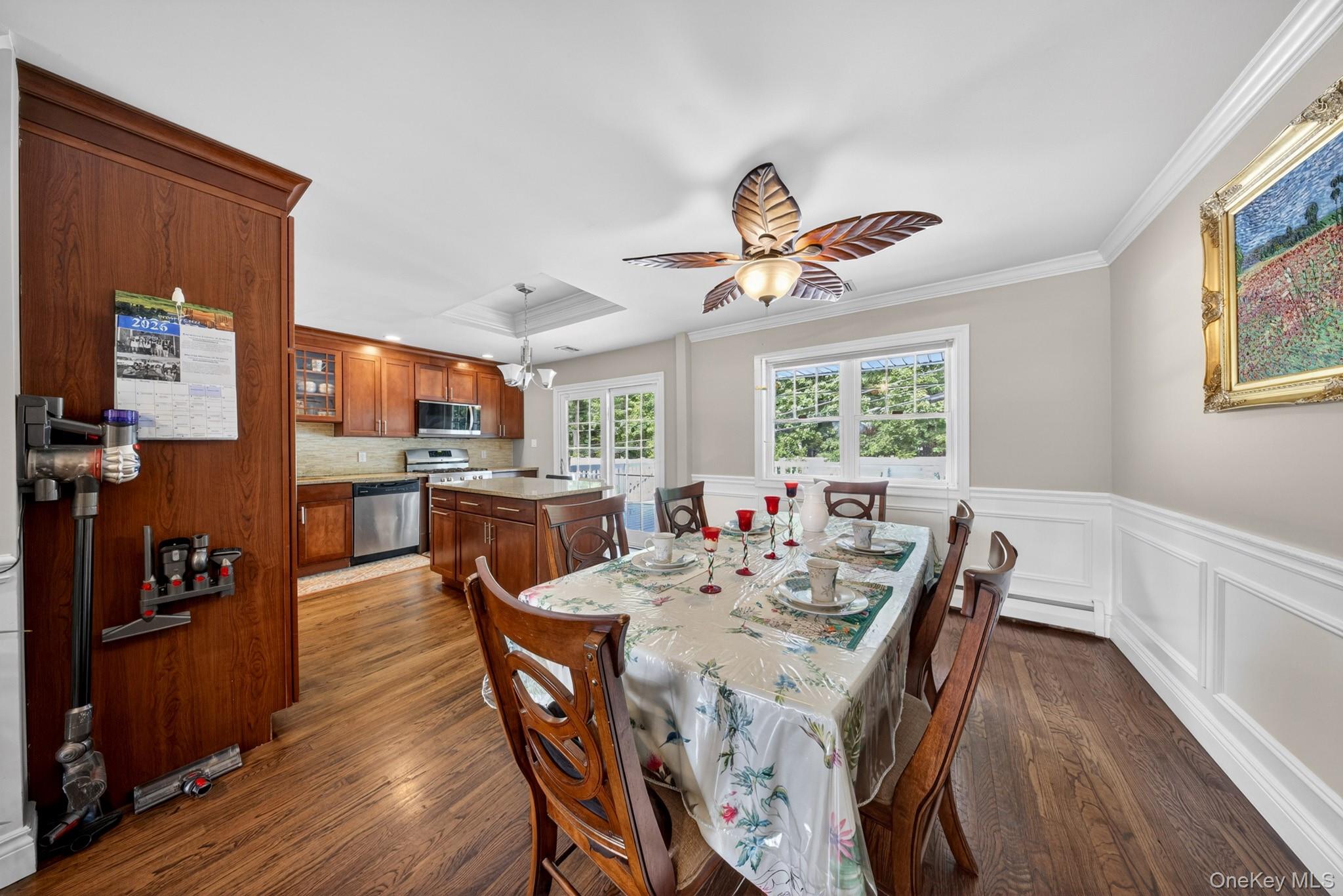 6 Holly Lane Property Photo 4