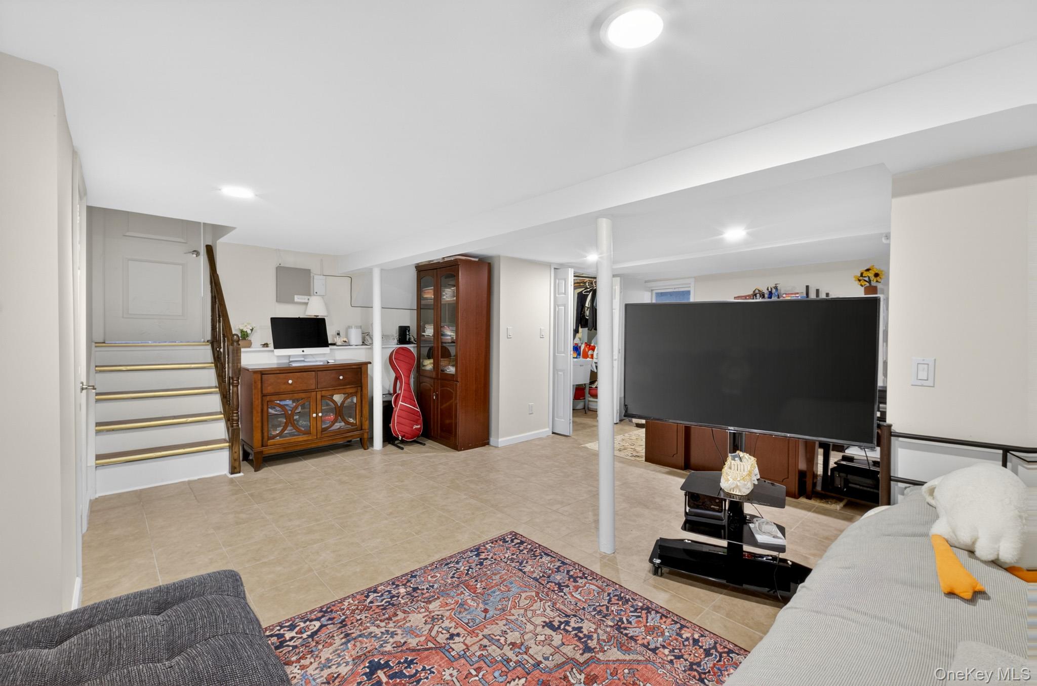 6 Holly Lane Property Photo 18