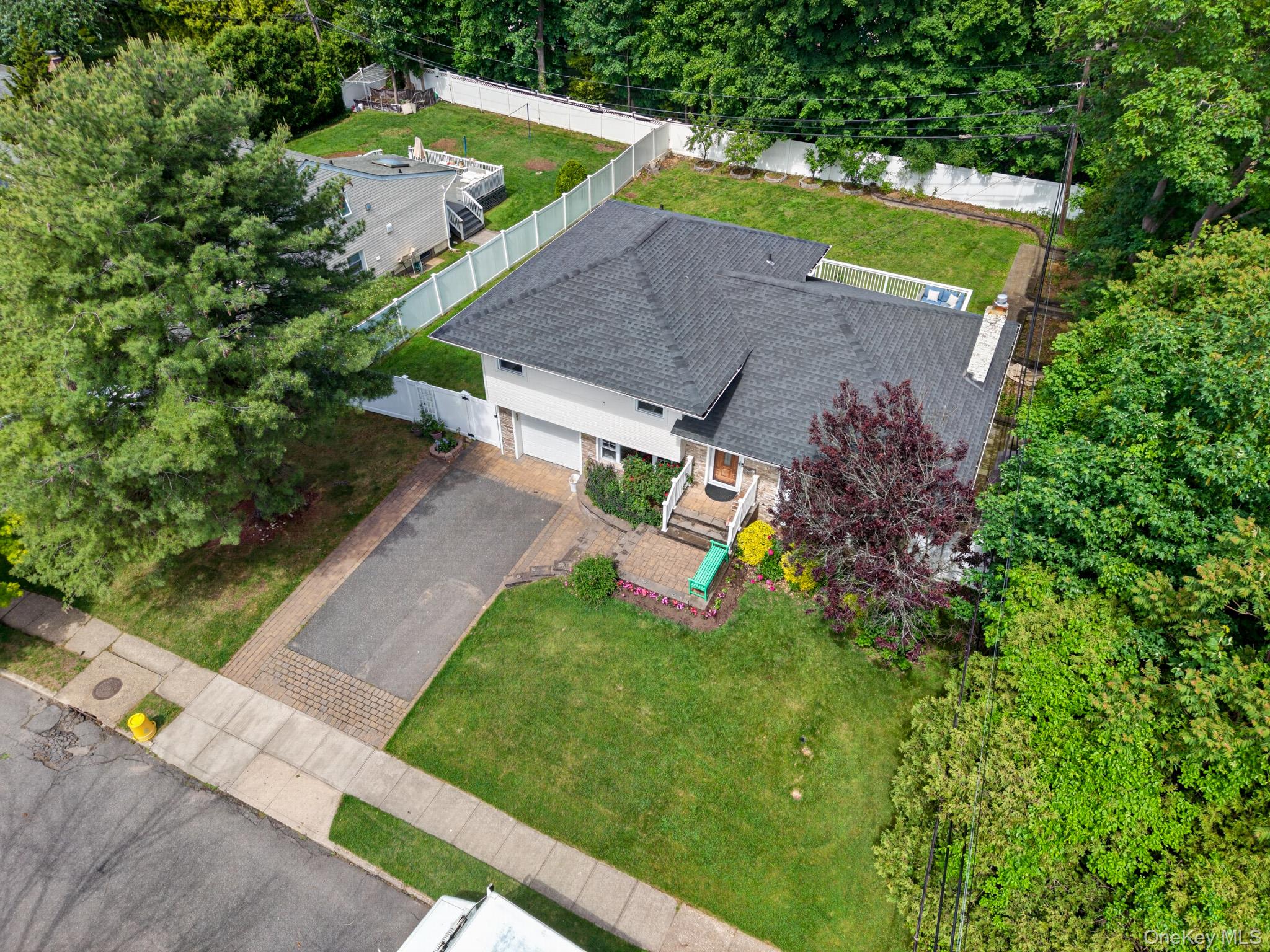 6 Holly Lane Property Photo 26