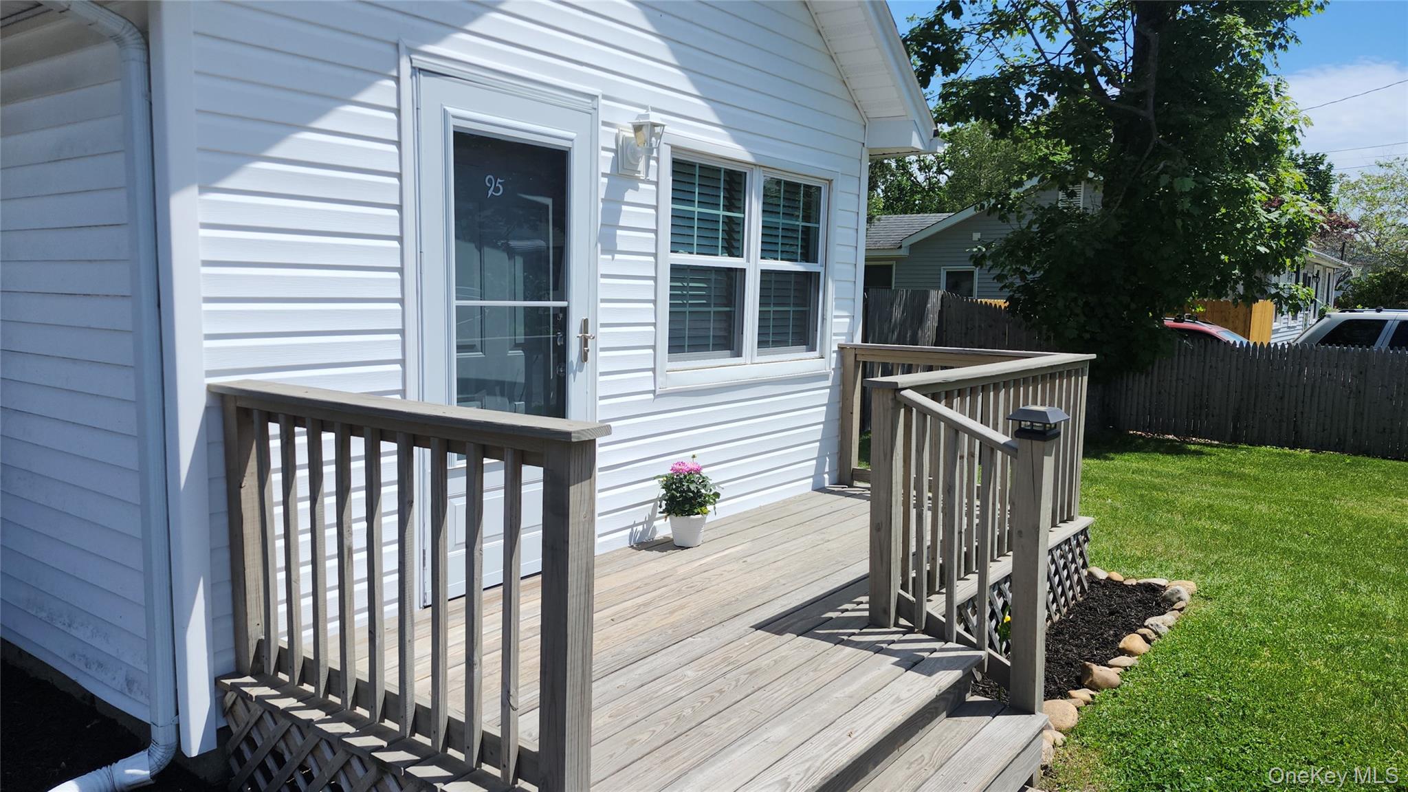95 Pleasure Avenue Property Photo 3