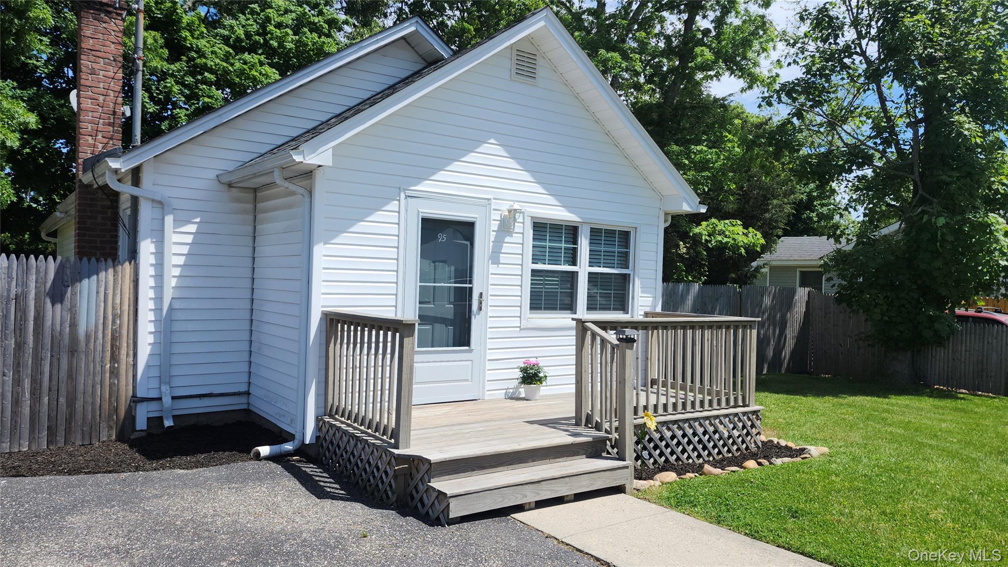 95 Pleasure Avenue Property Photo 28