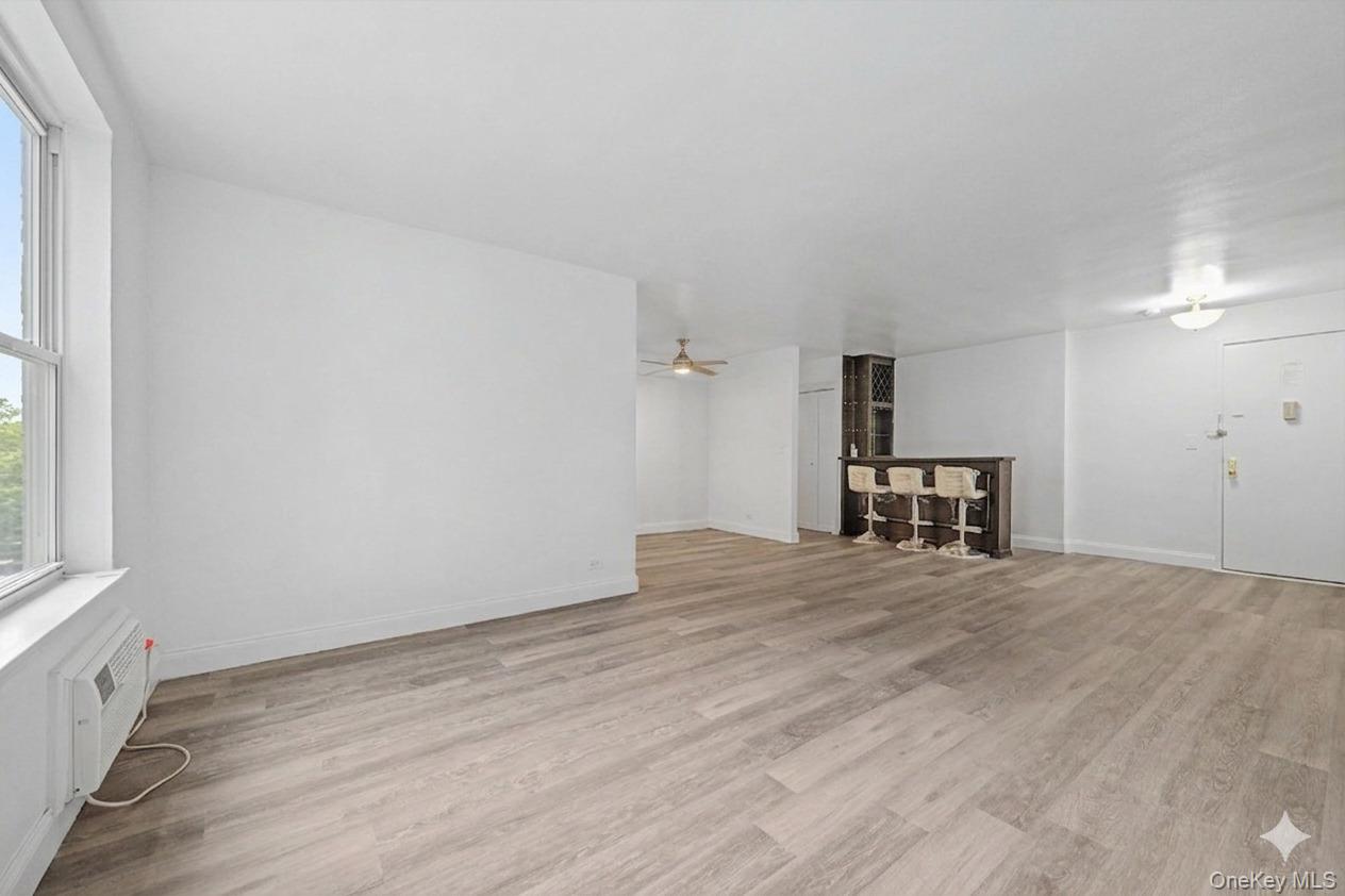 2661-63 Marion Avenue 2b Property Photo 3